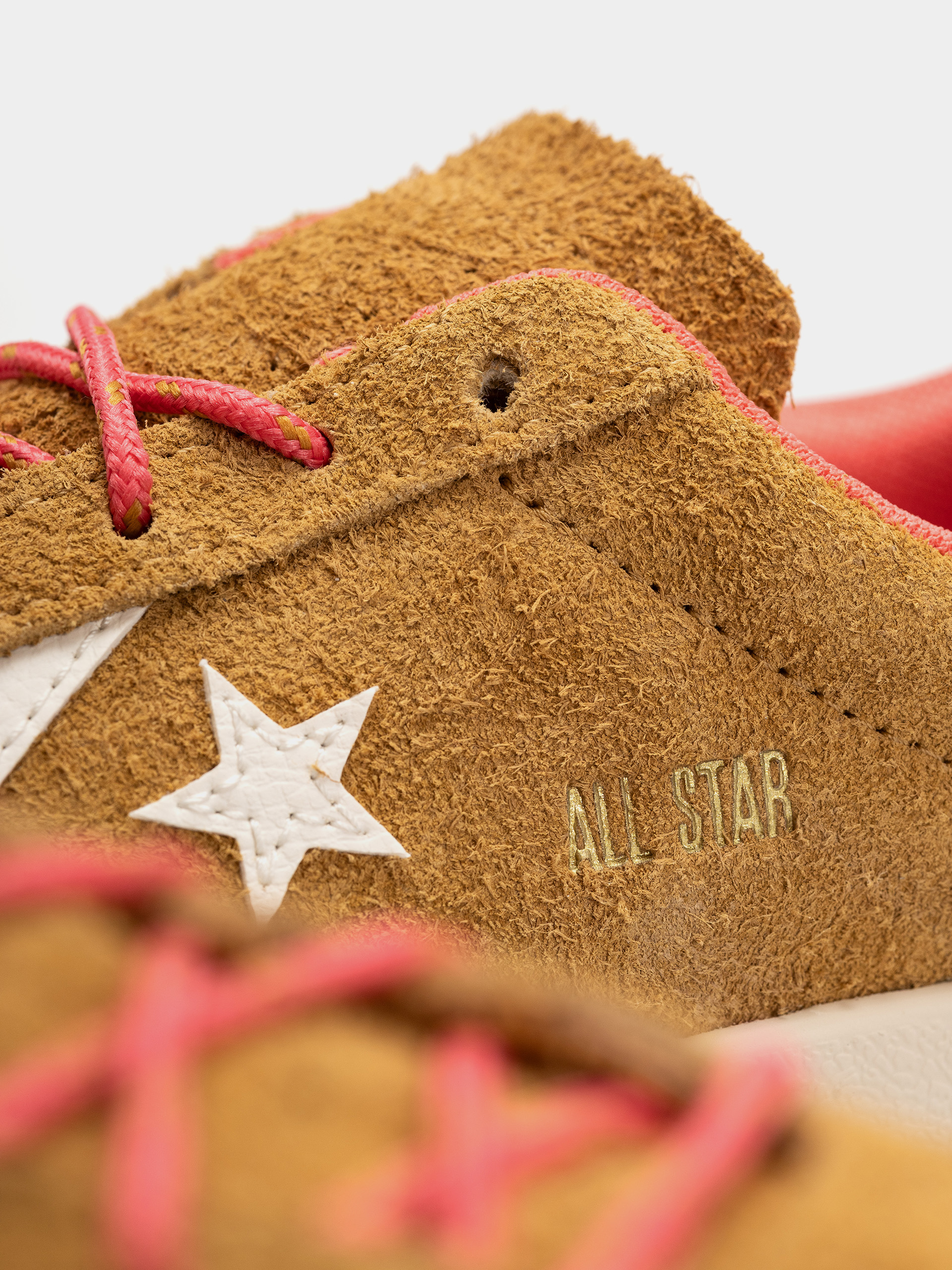 Converse All Star Classic Trainer Ox Shoes (honey stick)