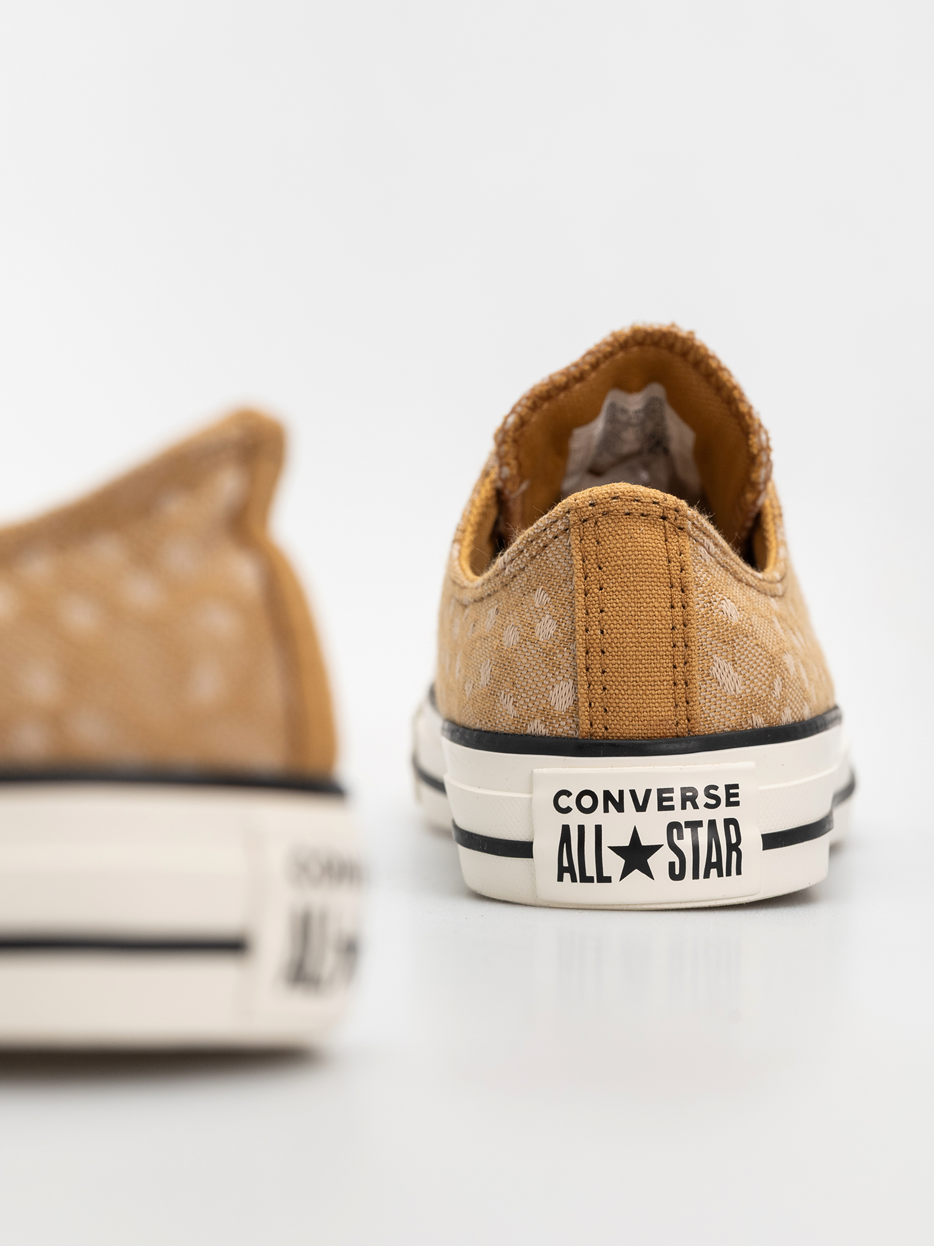Converse Chuck Taylor All Star Ox Chucks (honey stick/egret/hay day)