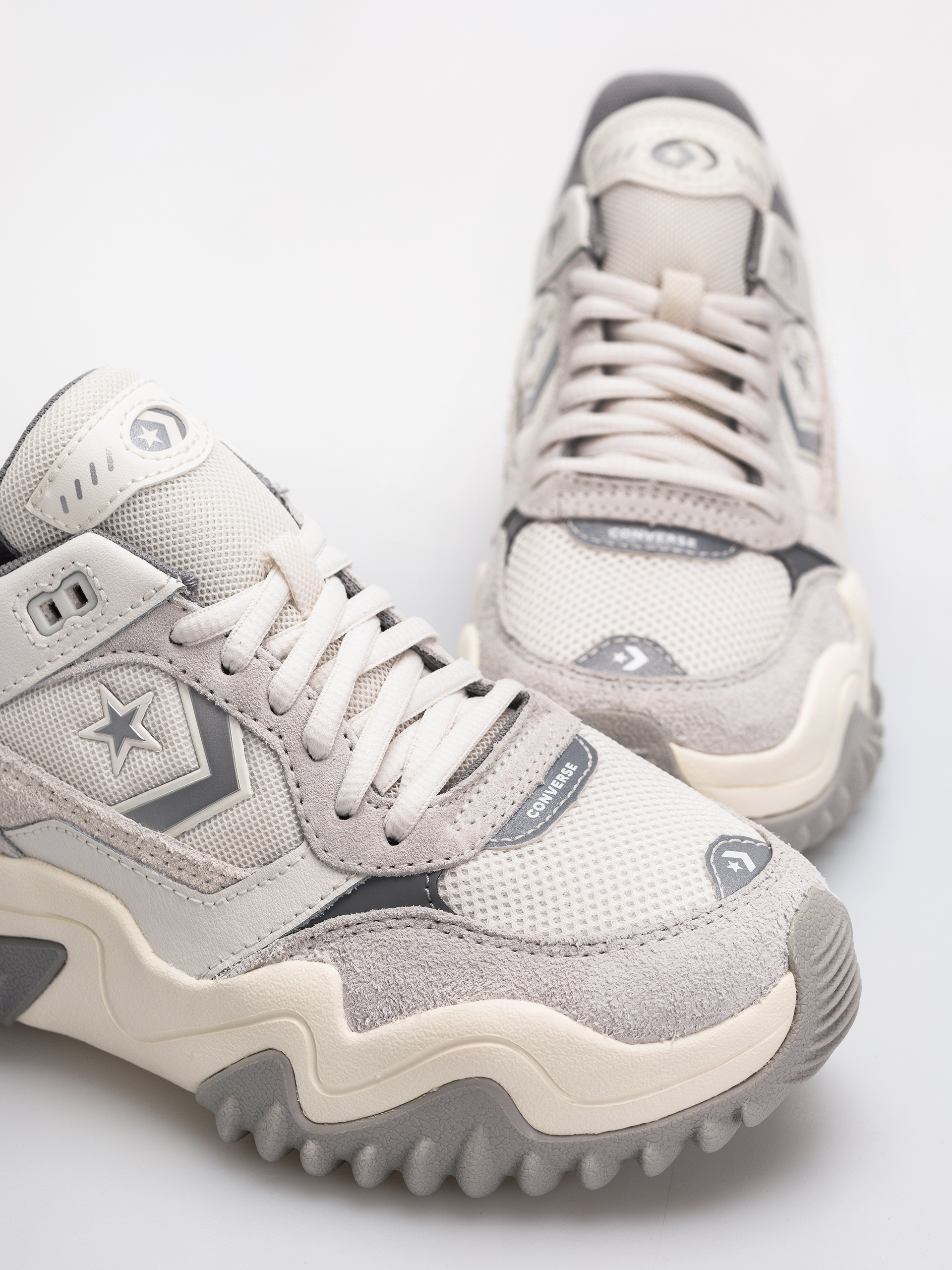 Converse Wave Motion Trainer Ox Shoes (white)