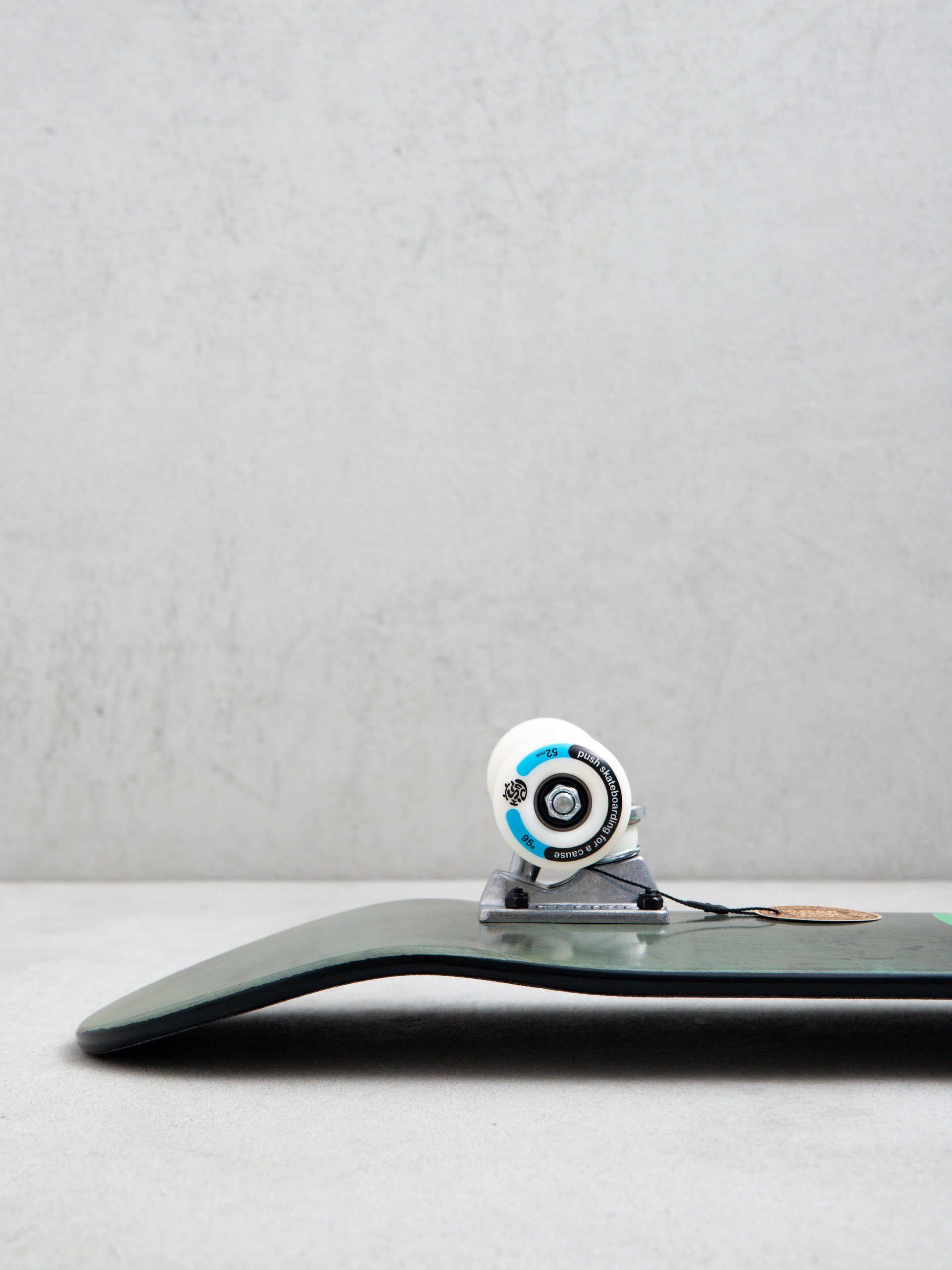 Push Skateboard Peek Over (green)