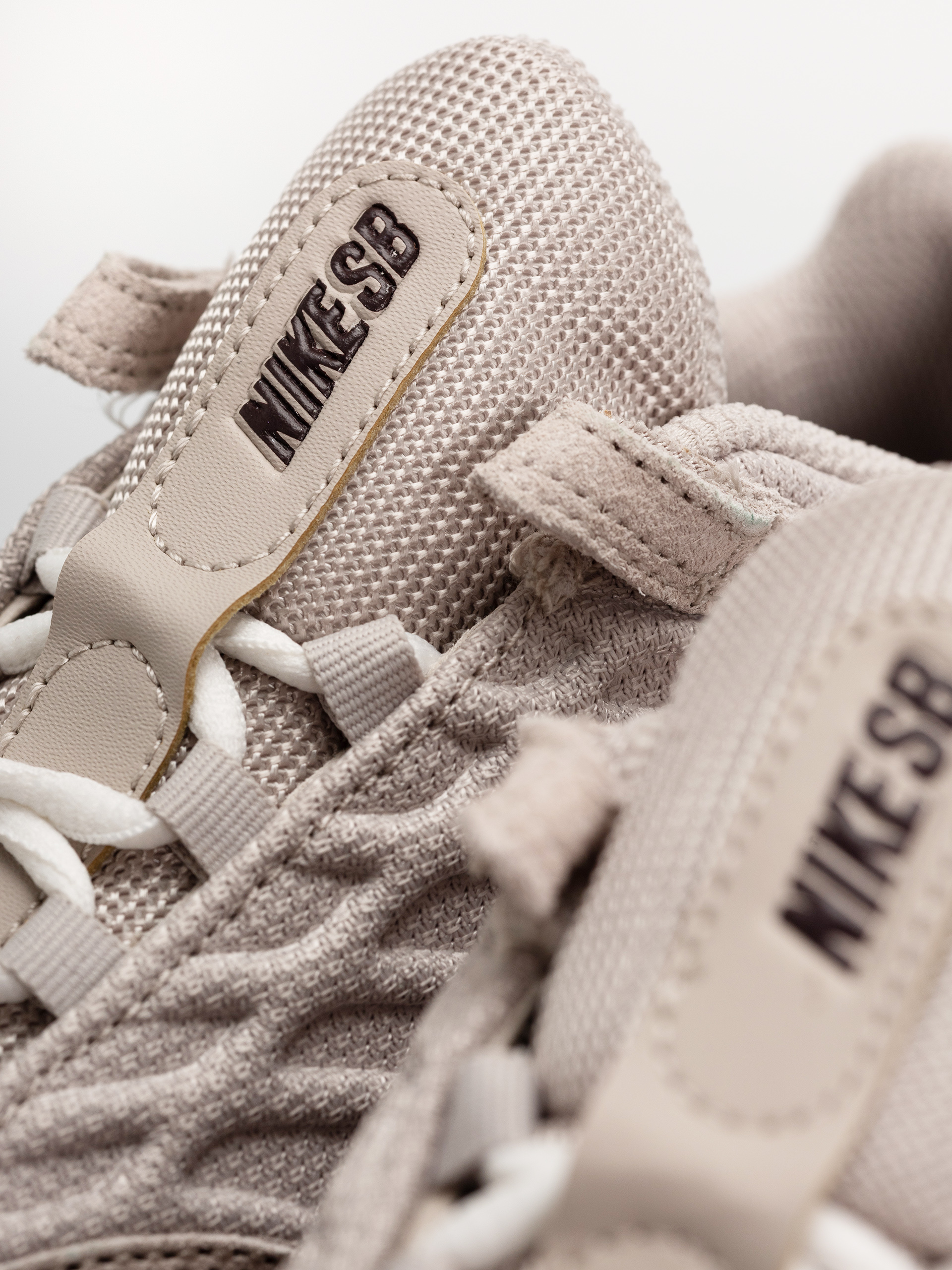 Nike SB Vertebrae Shoes (cream ii/burgundy crush phantom)