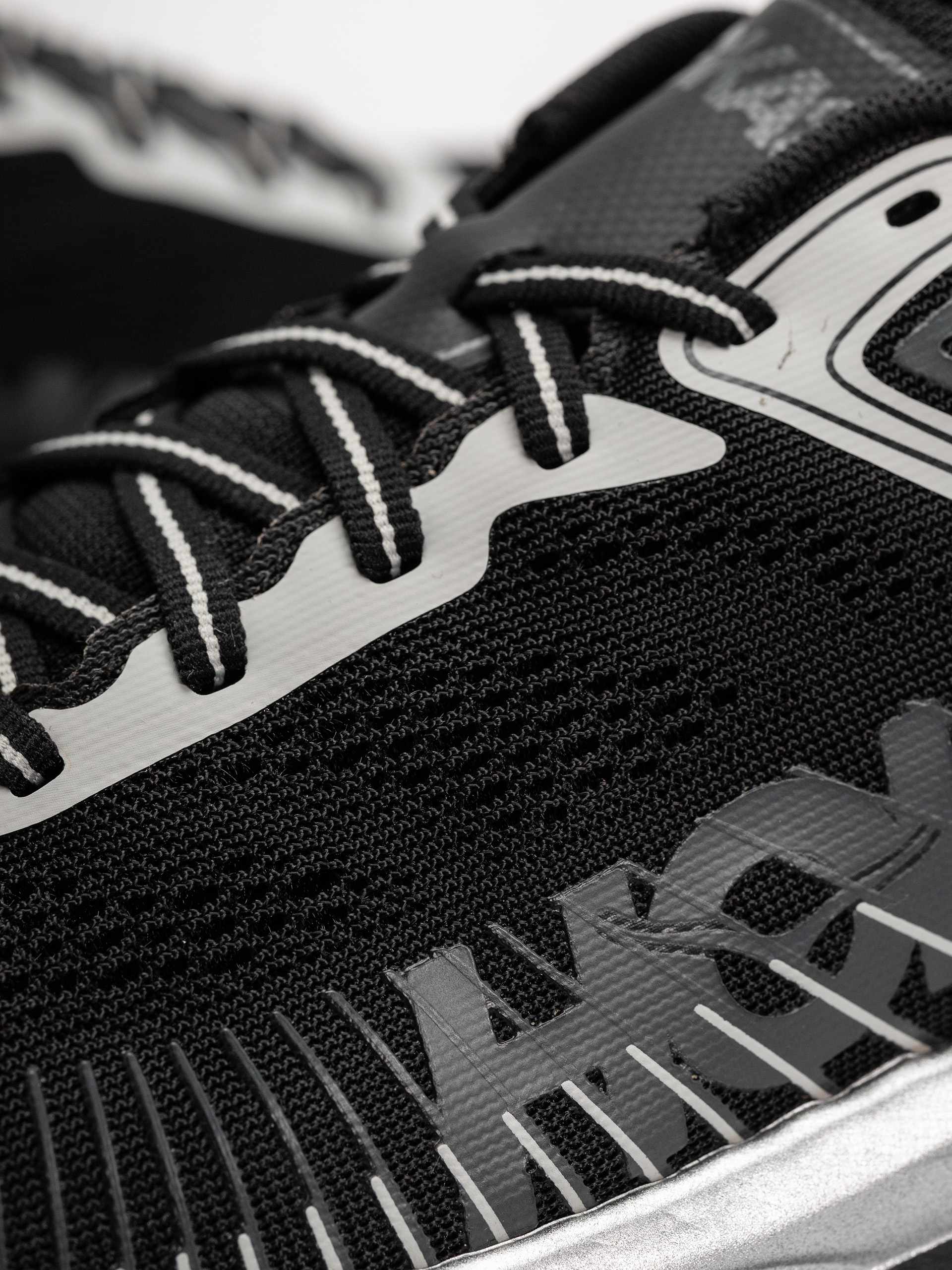 Hoka Bondi 7 Schuhe (black/stardust)