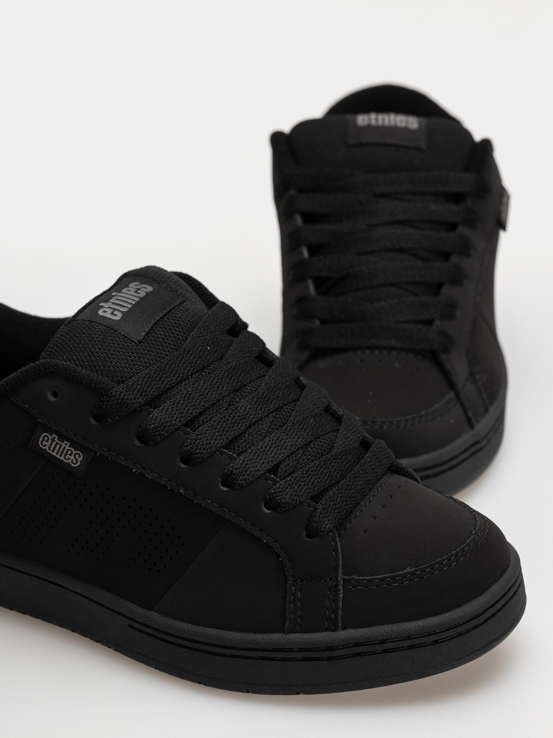 Etnies Shoes Kingpin (black dirty wash)