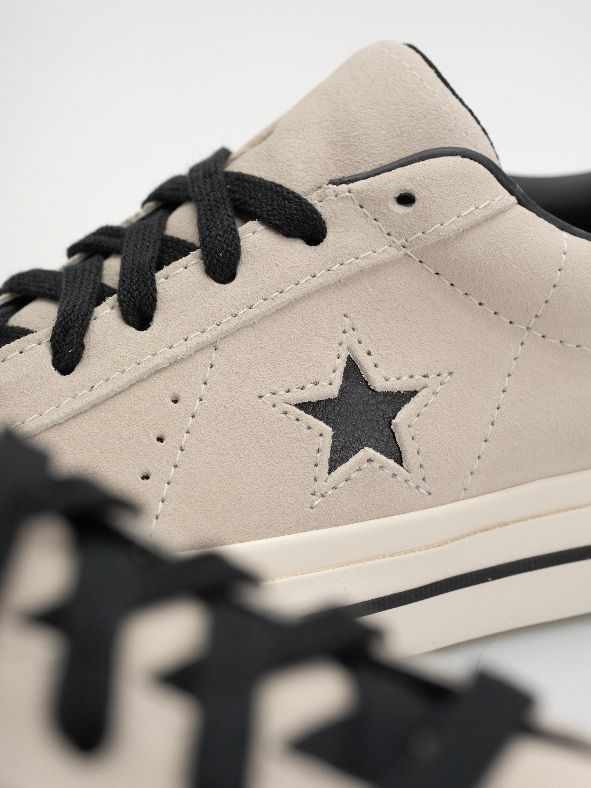 Converse One Star 95 Ox Chucks (egret/black/egret)