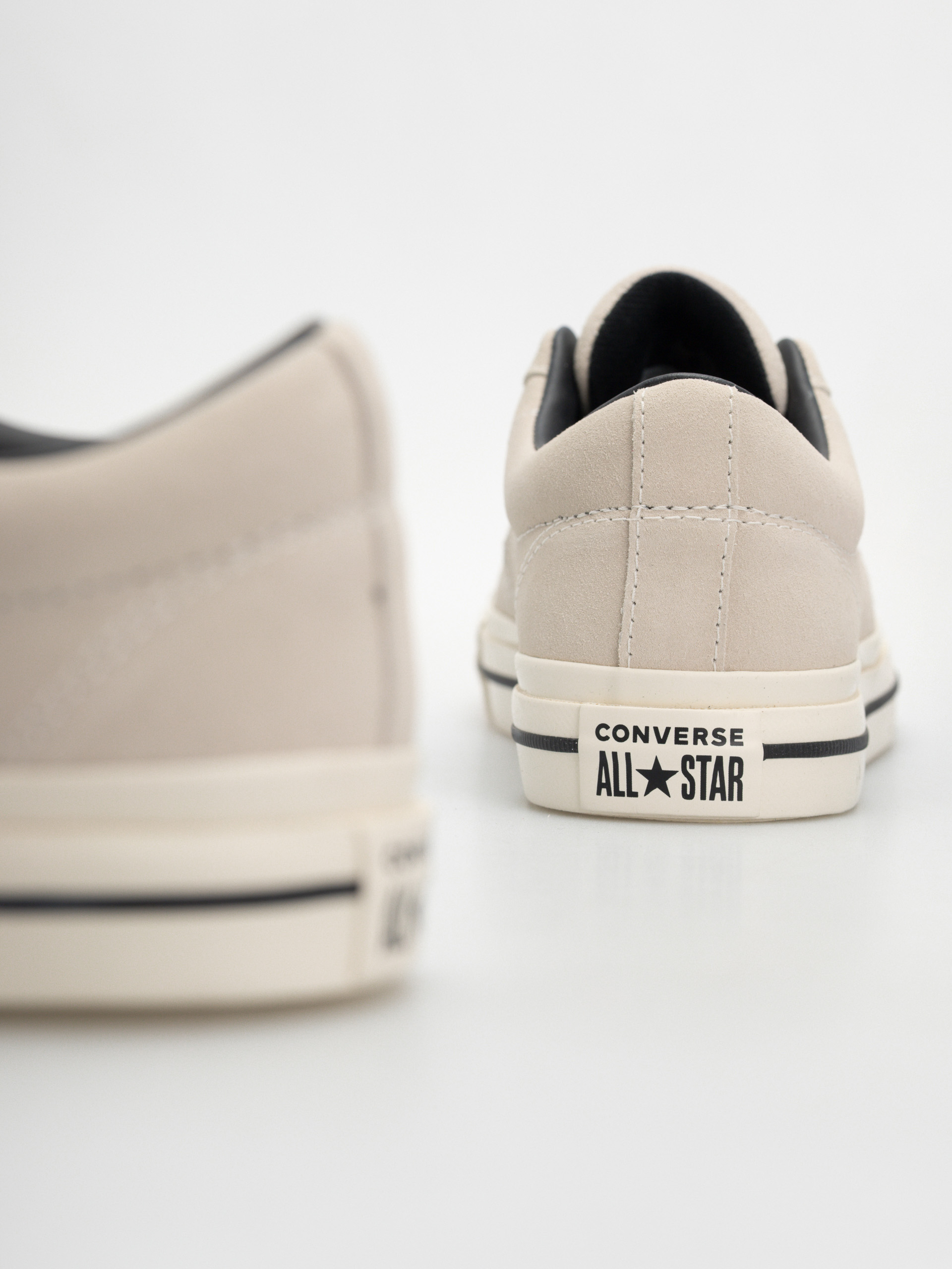 Converse One Star 95 Ox Chucks (egret/black/egret)