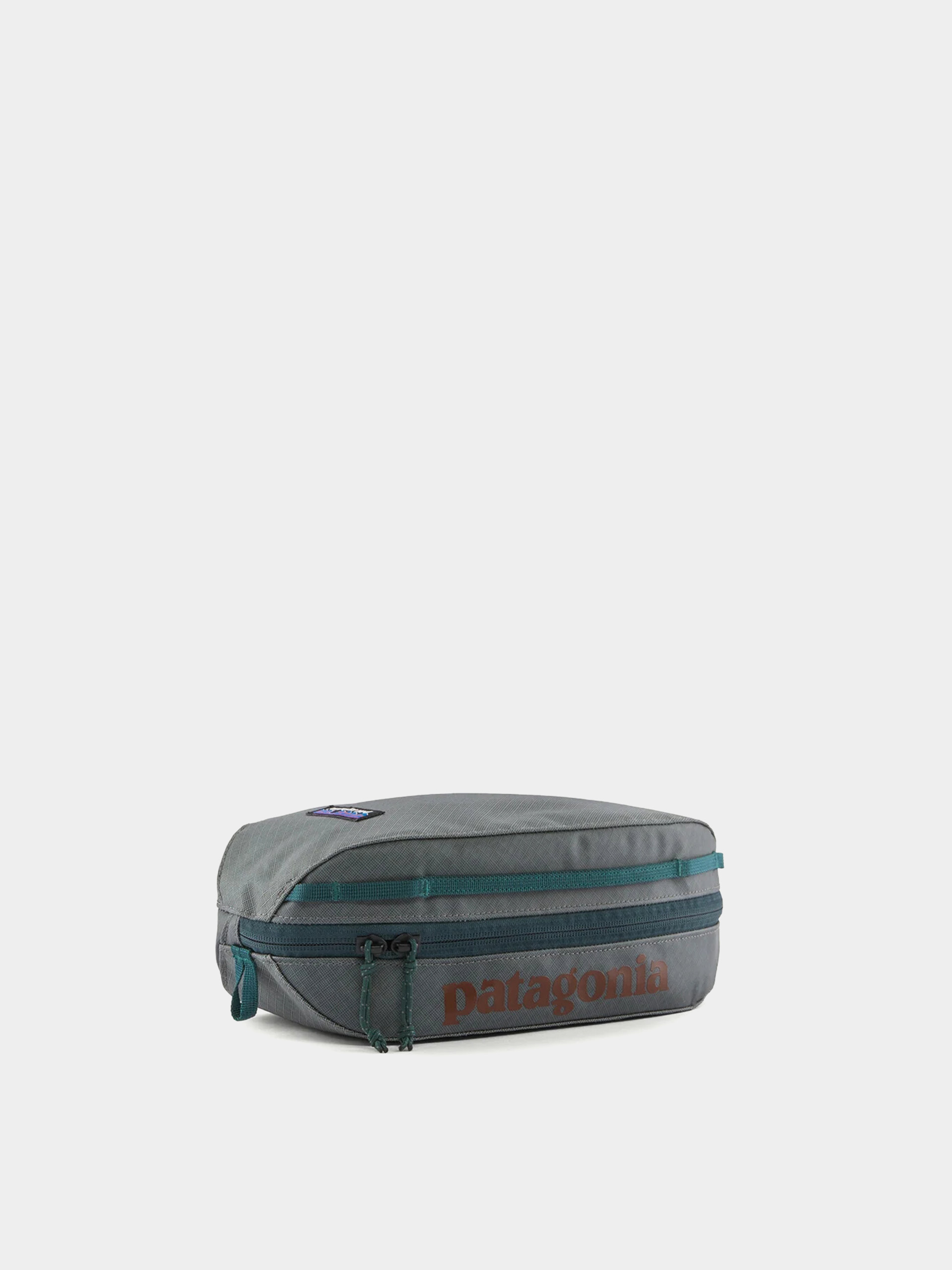 Patagonia Cosmetic bag Black Hole Cube 3L (noble grey)