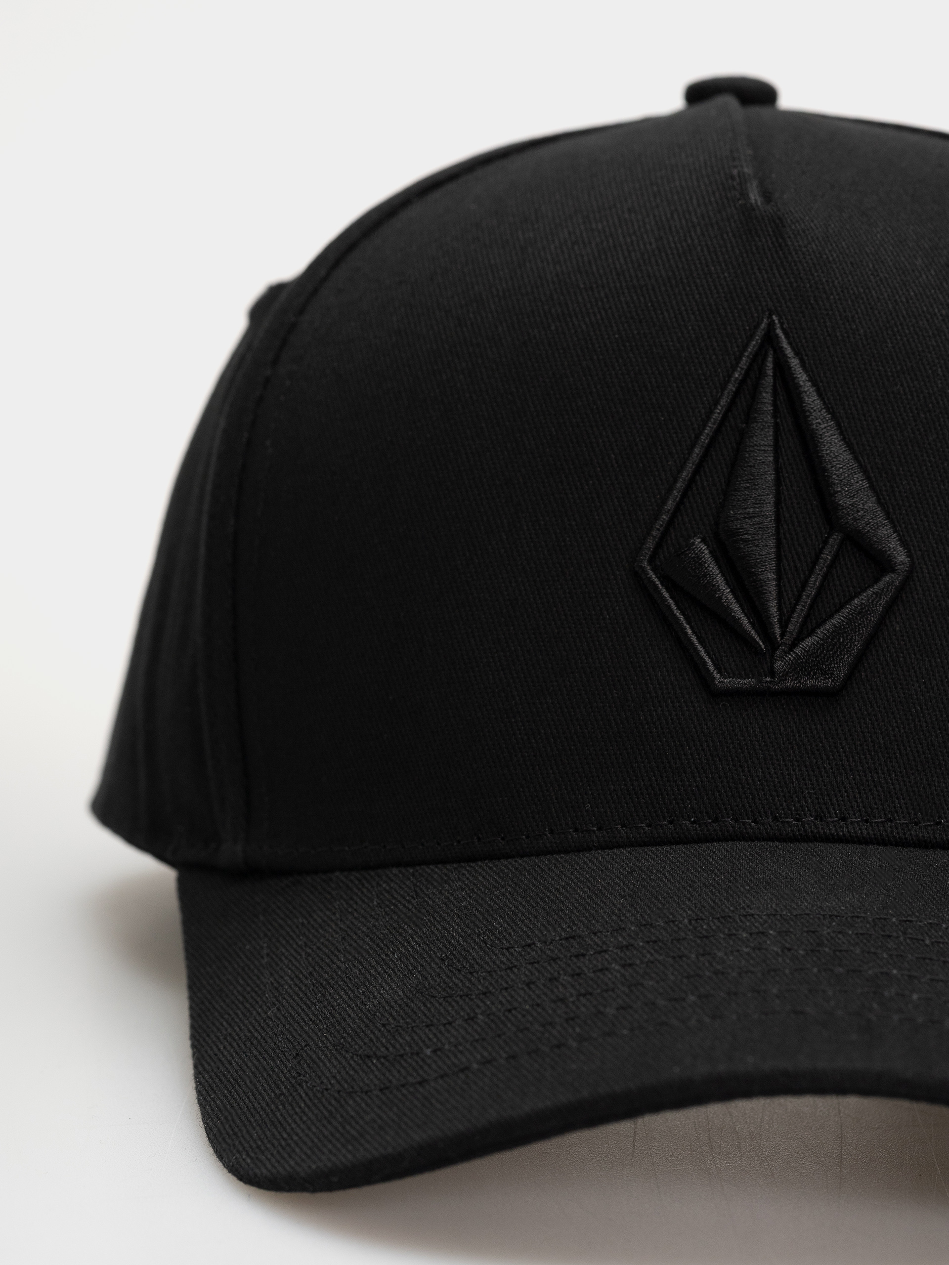 Volcom Embossed Stone Adj Cap - black (black)