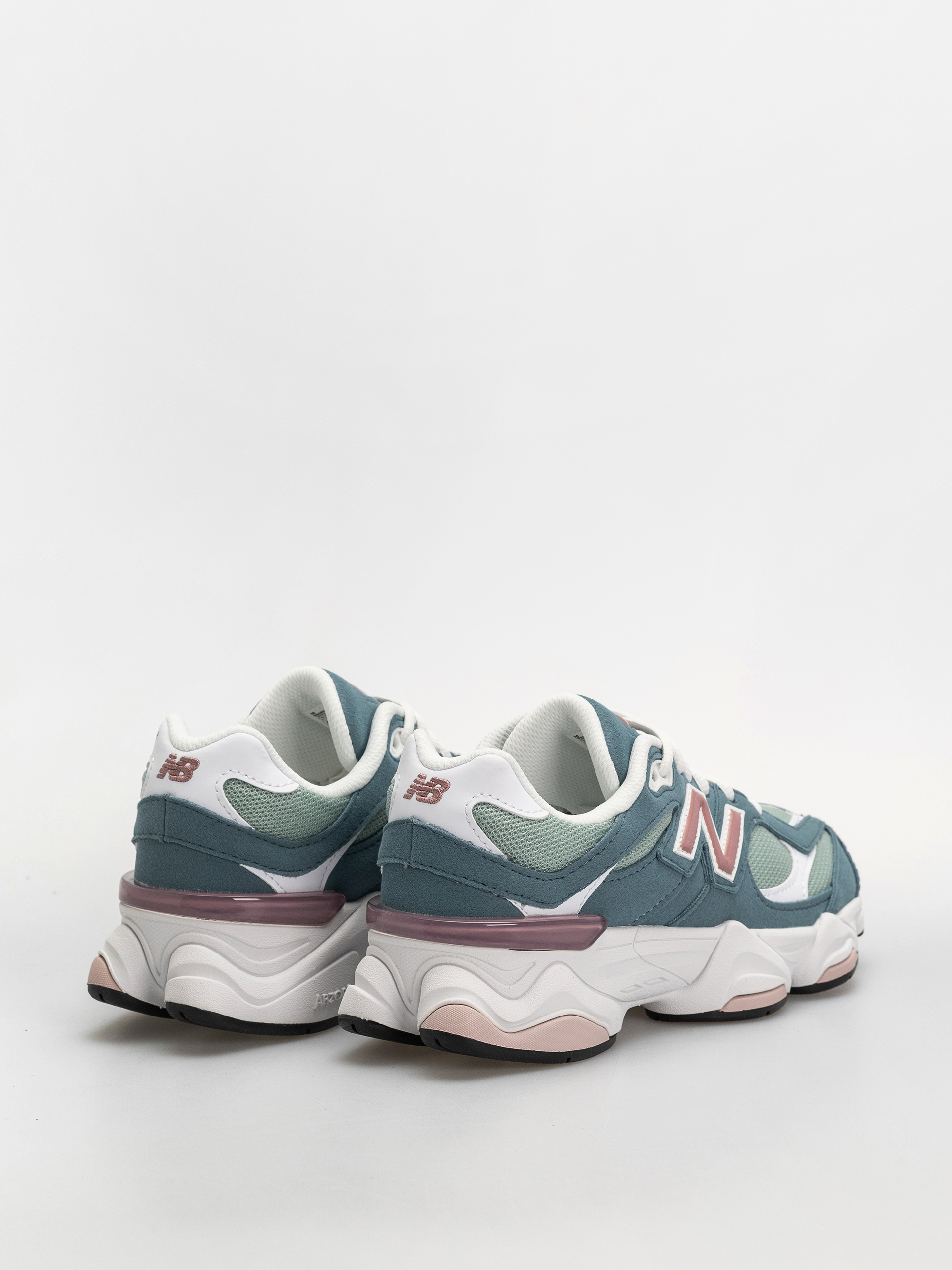 New Balance 9060 JR Shoes (salt water/rosewood)