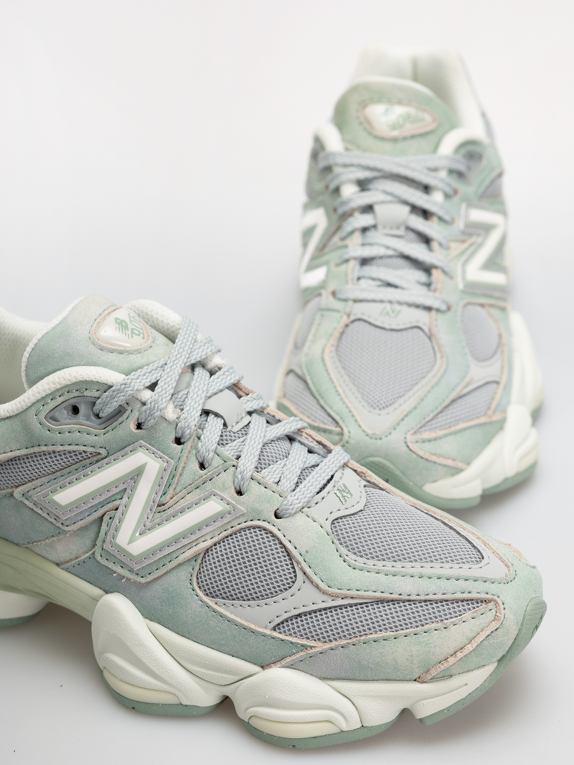 New Balance 9060 Schuhe (mosaic green/sea salt)