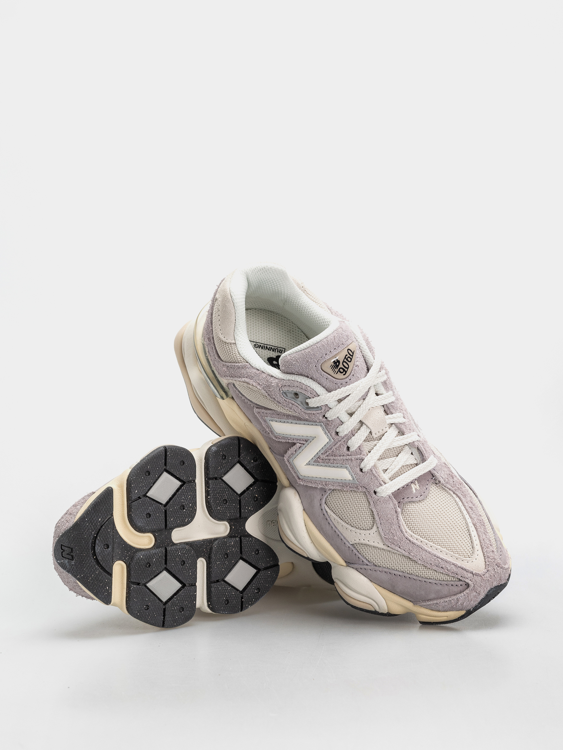 New Balance 9060 Shoes (truffle salt/timberwolf)