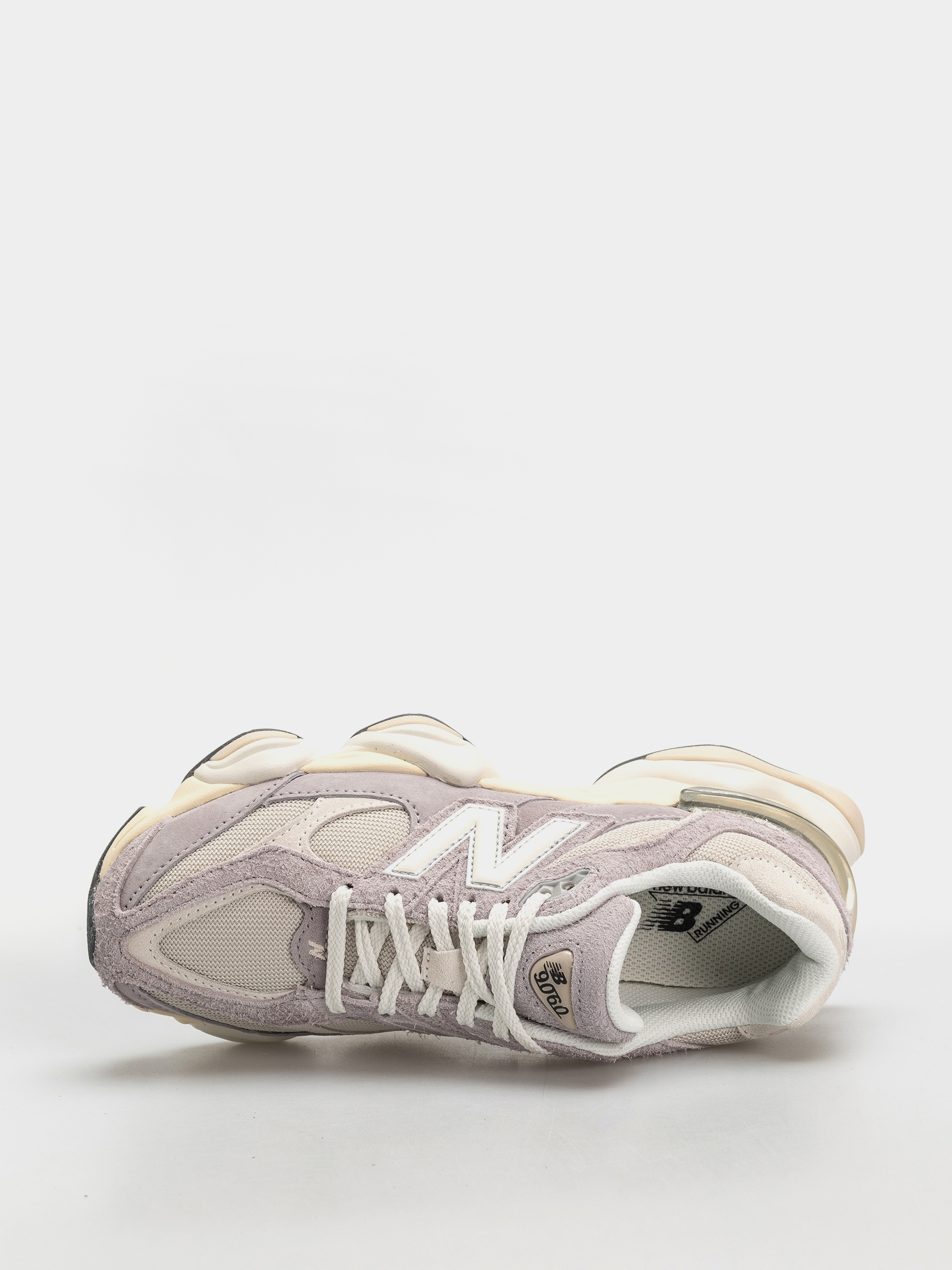 New Balance 9060 Shoes (truffle salt/timberwolf)