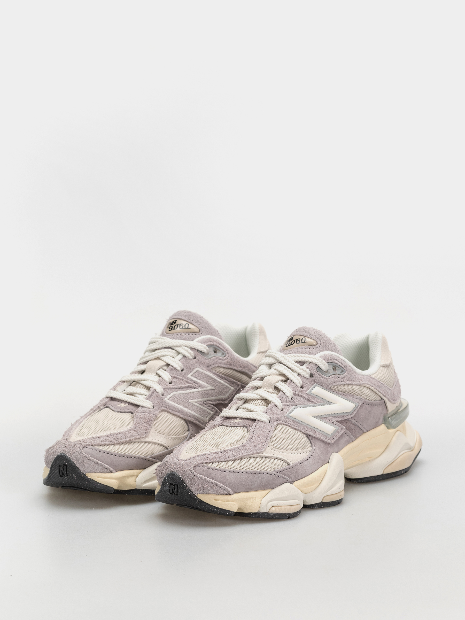 New Balance 9060 Schuhe (truffle salt/timberwolf)