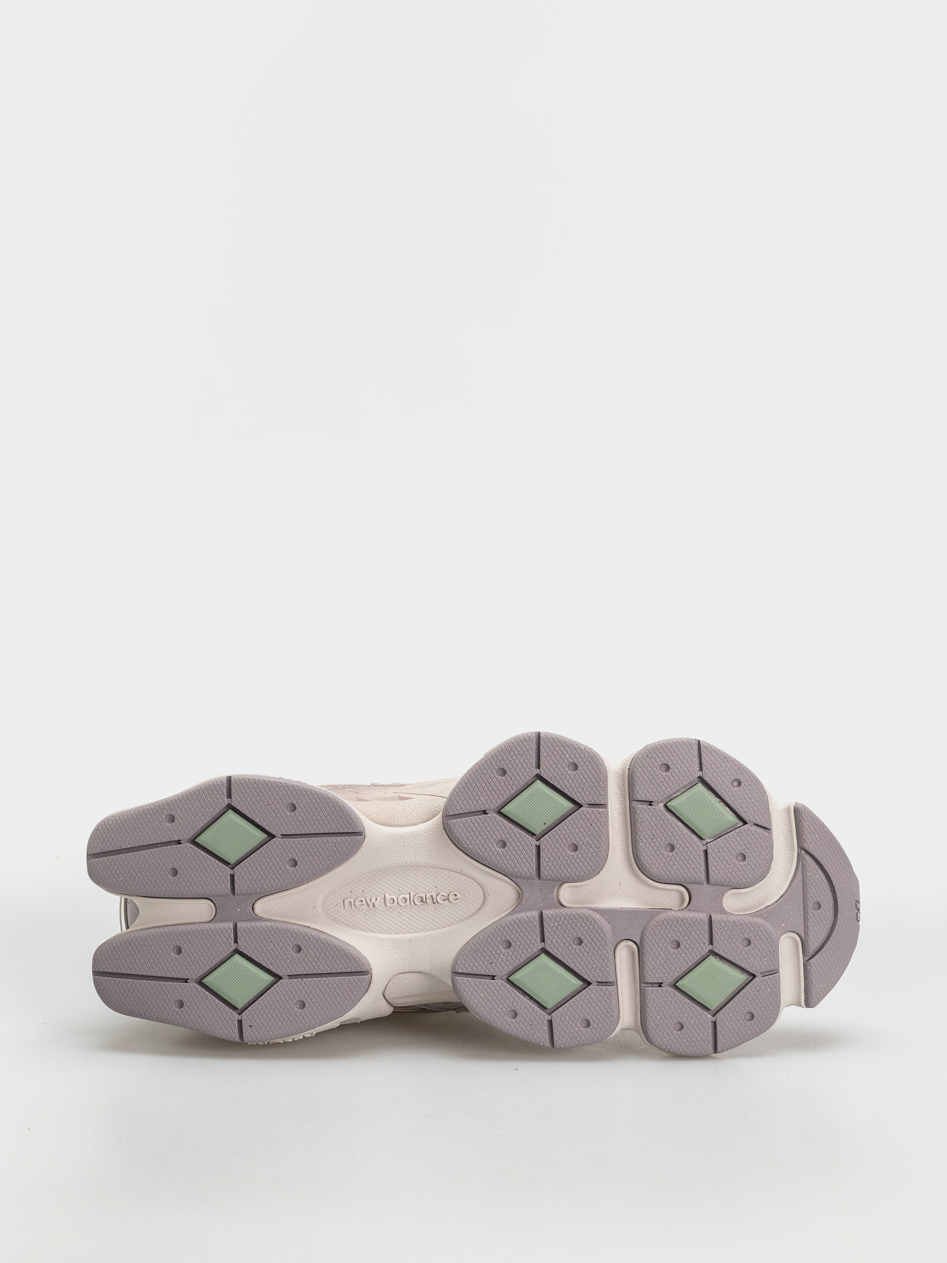 New Balance 9060 Shoes (truffle salt/sea salt)