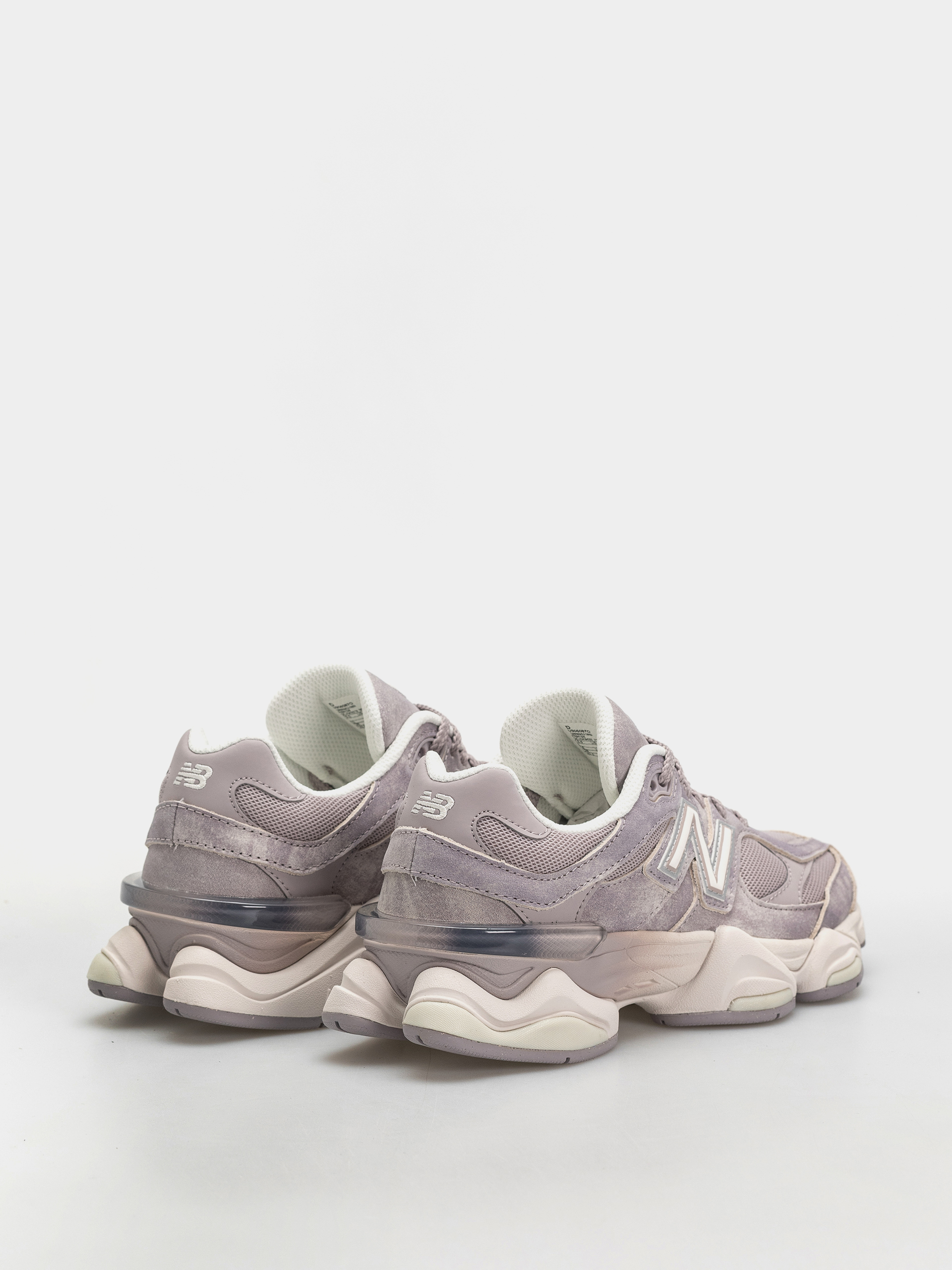New Balance 9060 Shoes (truffle salt/sea salt)