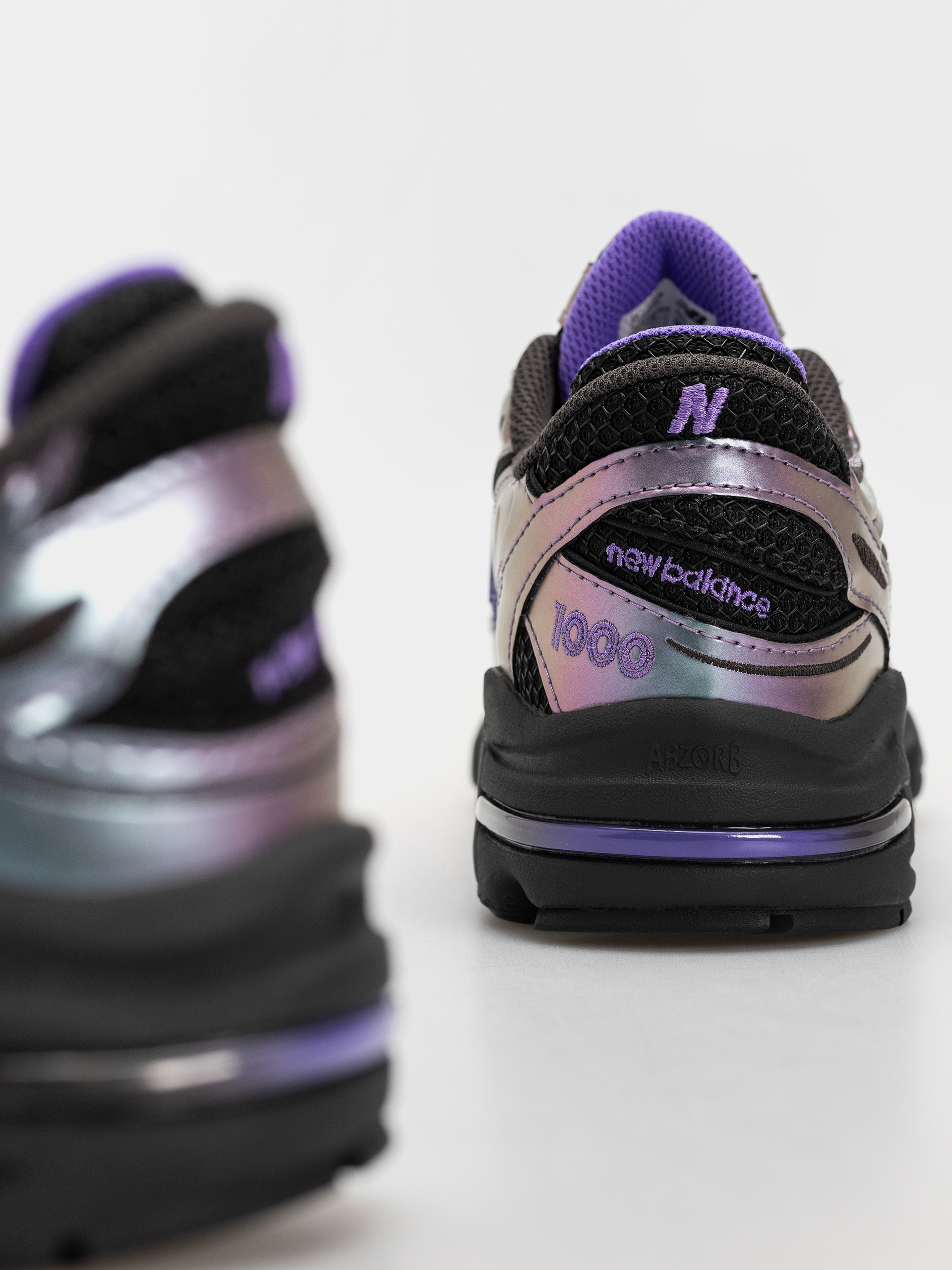 New Balance 1000 Shoes (faded black/electric indigo)