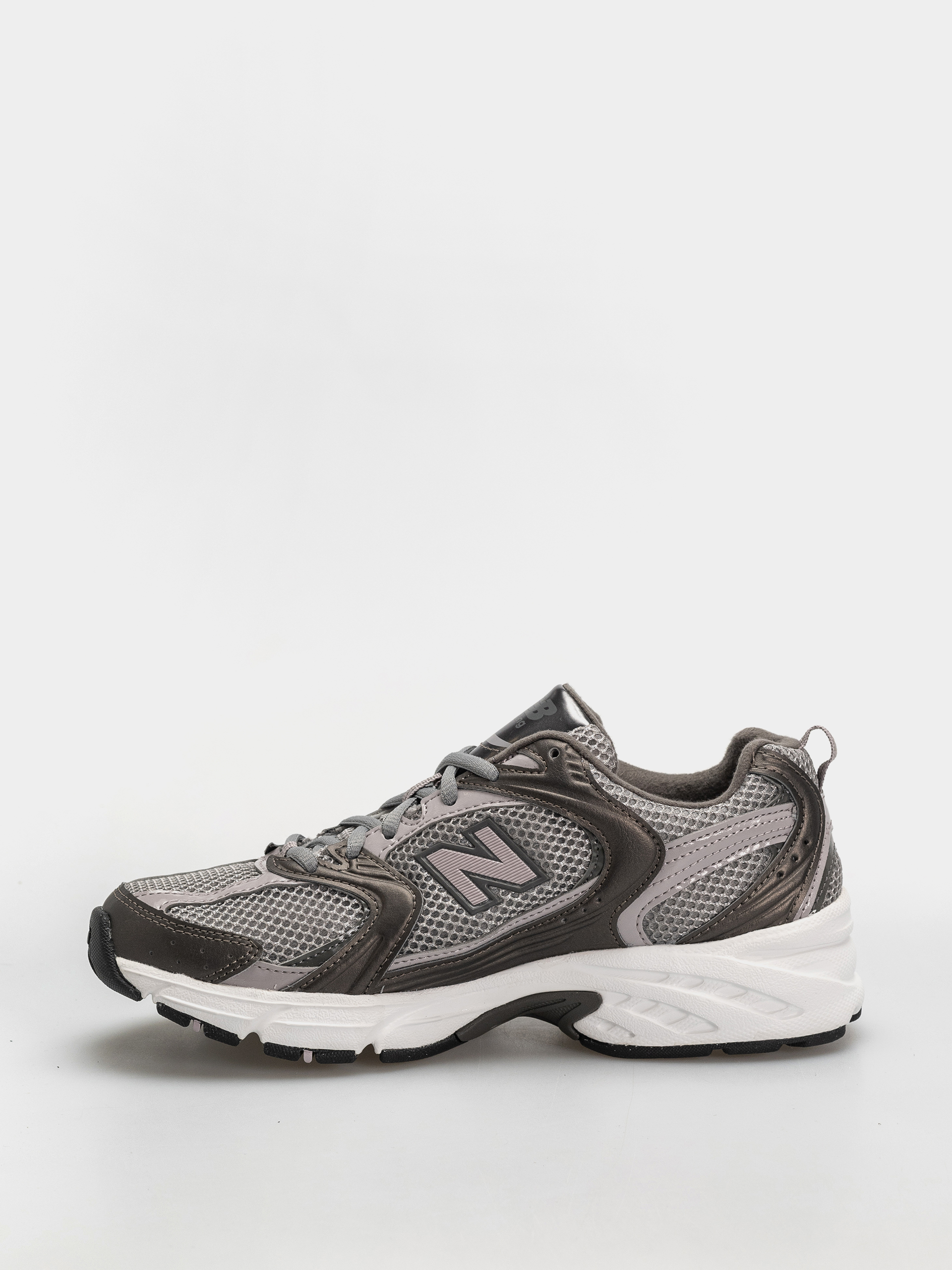 New Balance 530 Shoes (black metallic/truffle salt)