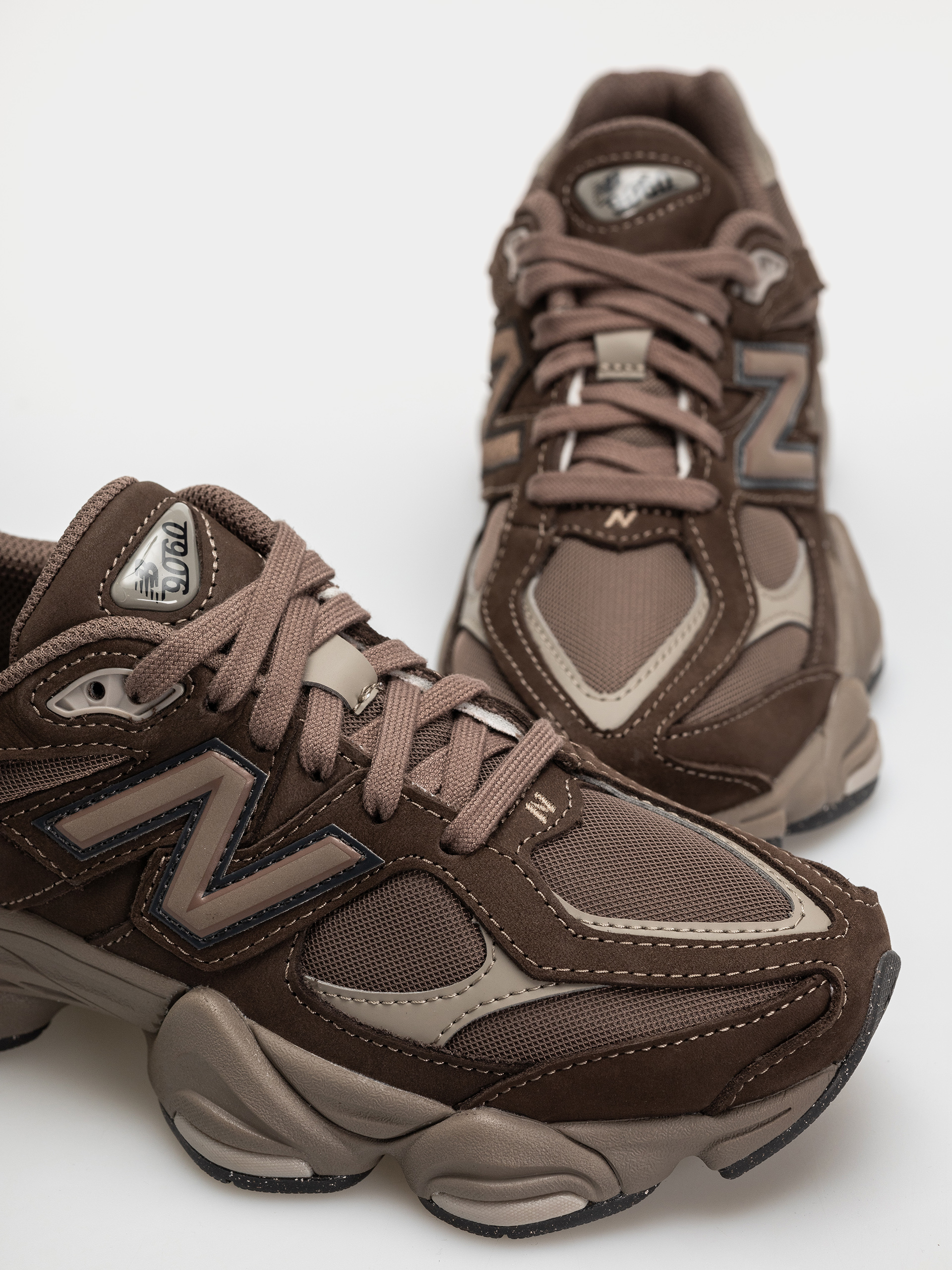 New Balance 9060 Shoes (cortado/dockside)