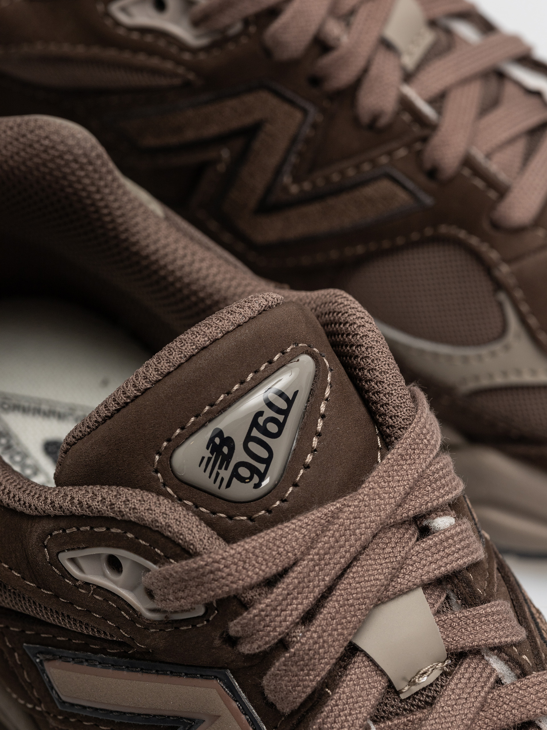 New Balance 9060 Shoes (cortado/dockside)