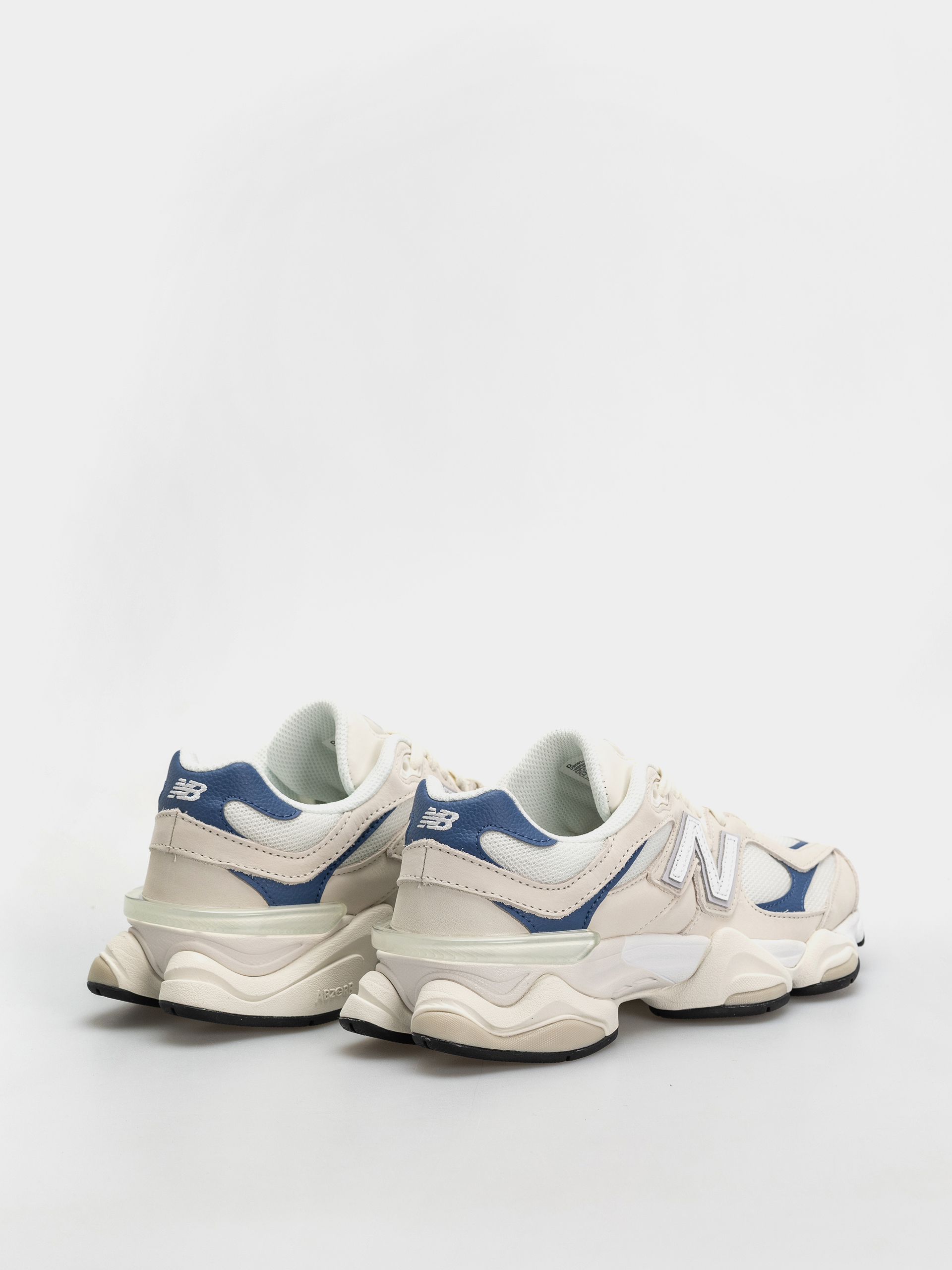 New Balance 9060 Shoes (sea salt/magic blue)