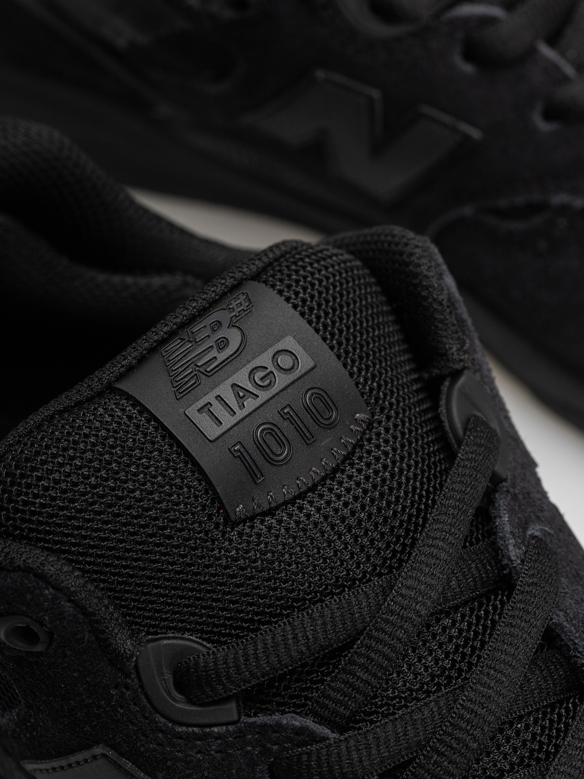 New Balance 1010 Shoes (black/black)
