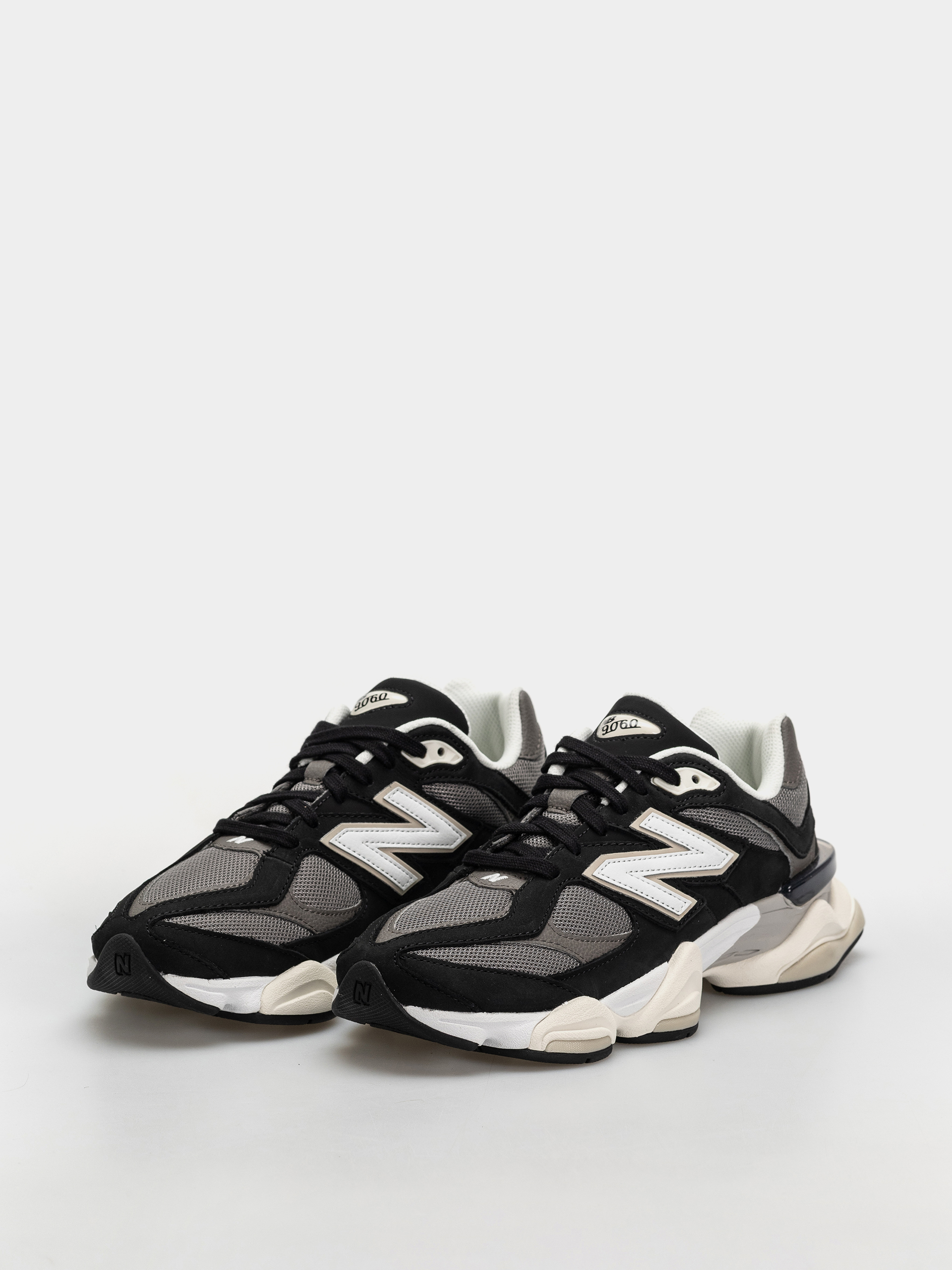 New Balance 9060 Shoes (black/tornado)