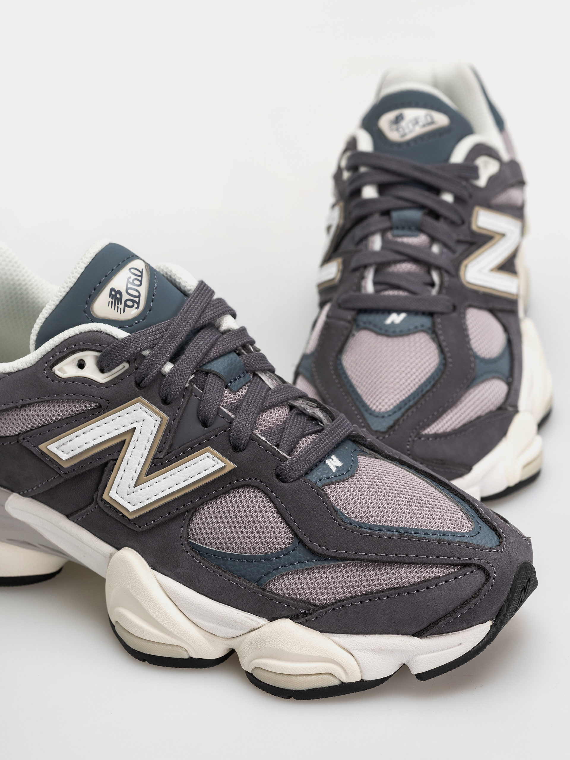 New Balance 9060 Shoes - grey (neptune grey/shadow blue)