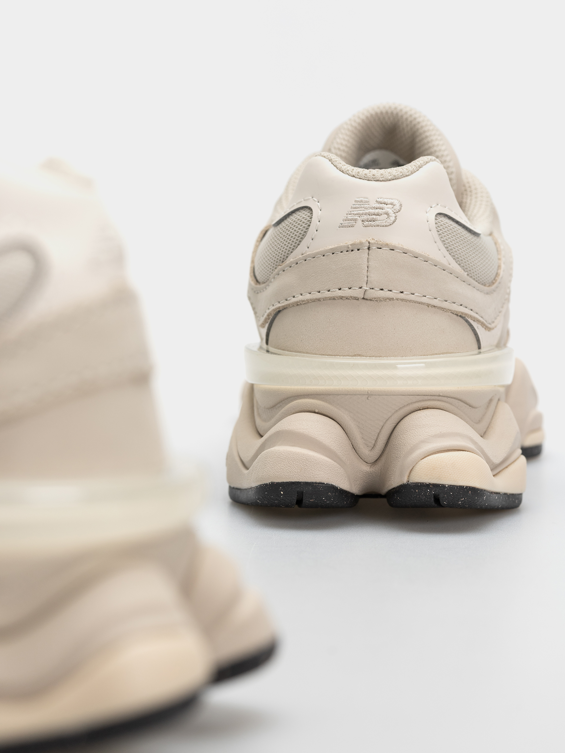 New Balance 9060 Schuhe (shipyard/linen)