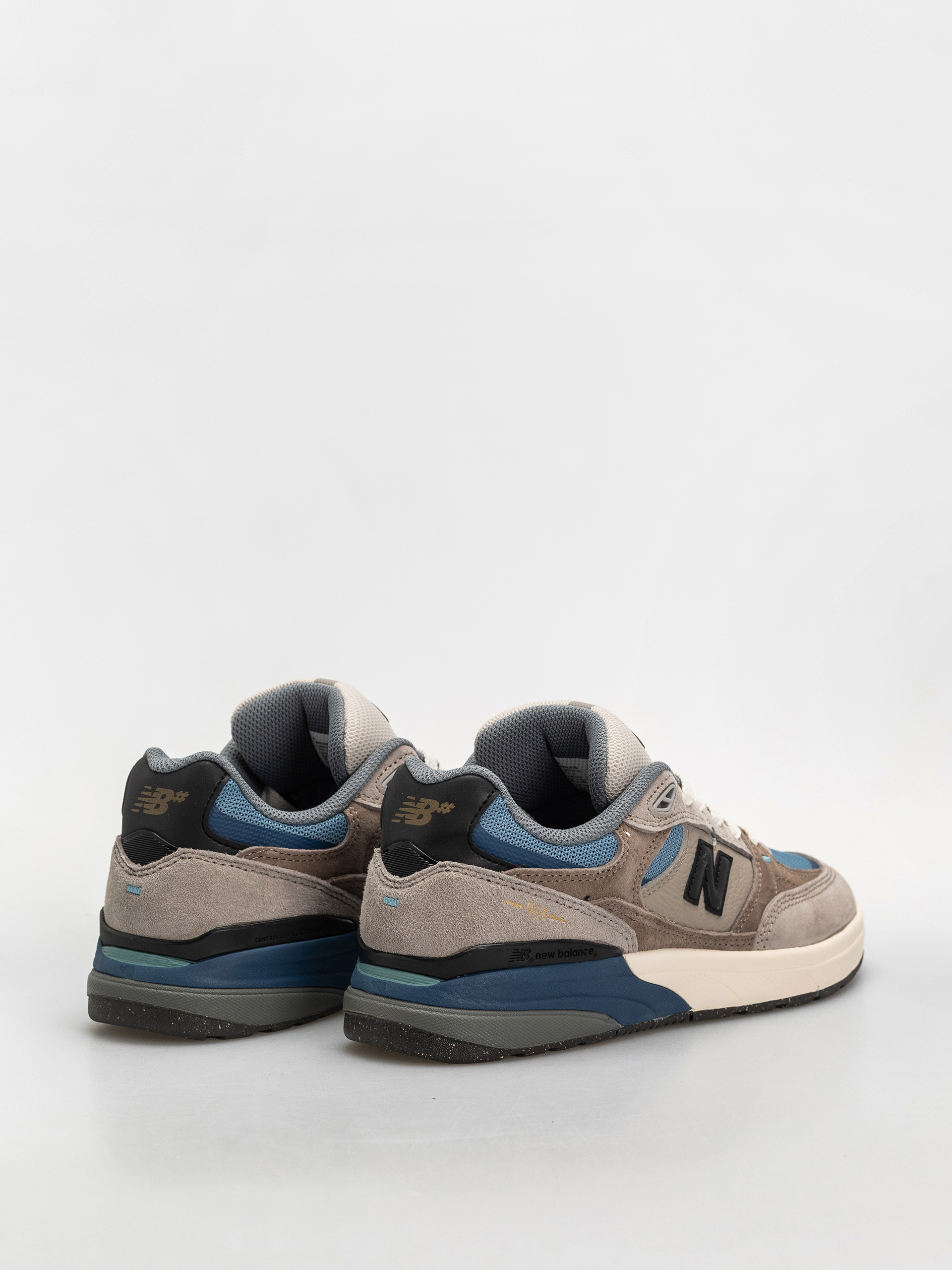 New Balance 933 Shoes (mushroom/still water)