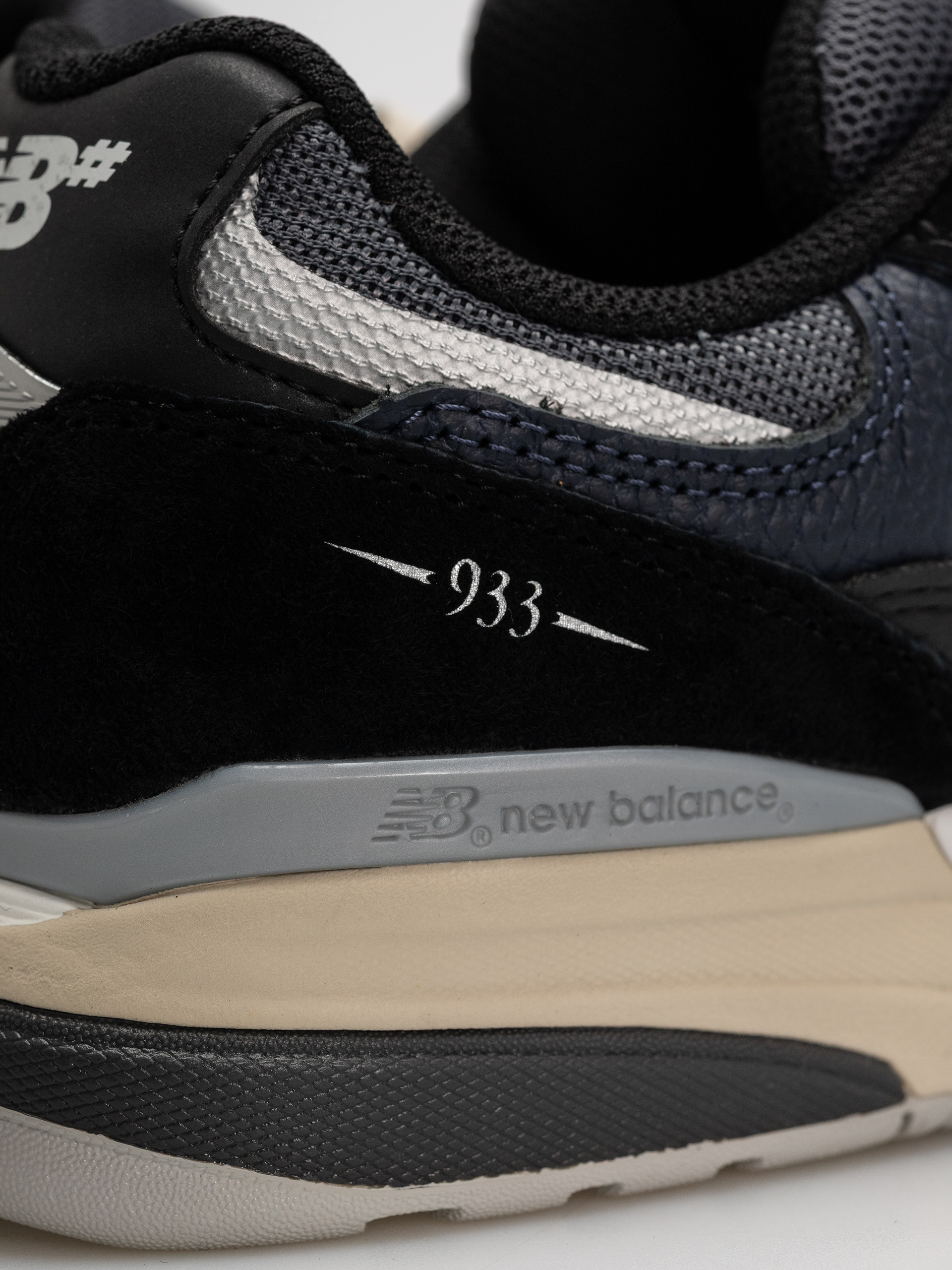 New Balance 933 Schuhe (6023 black/eclipse)
