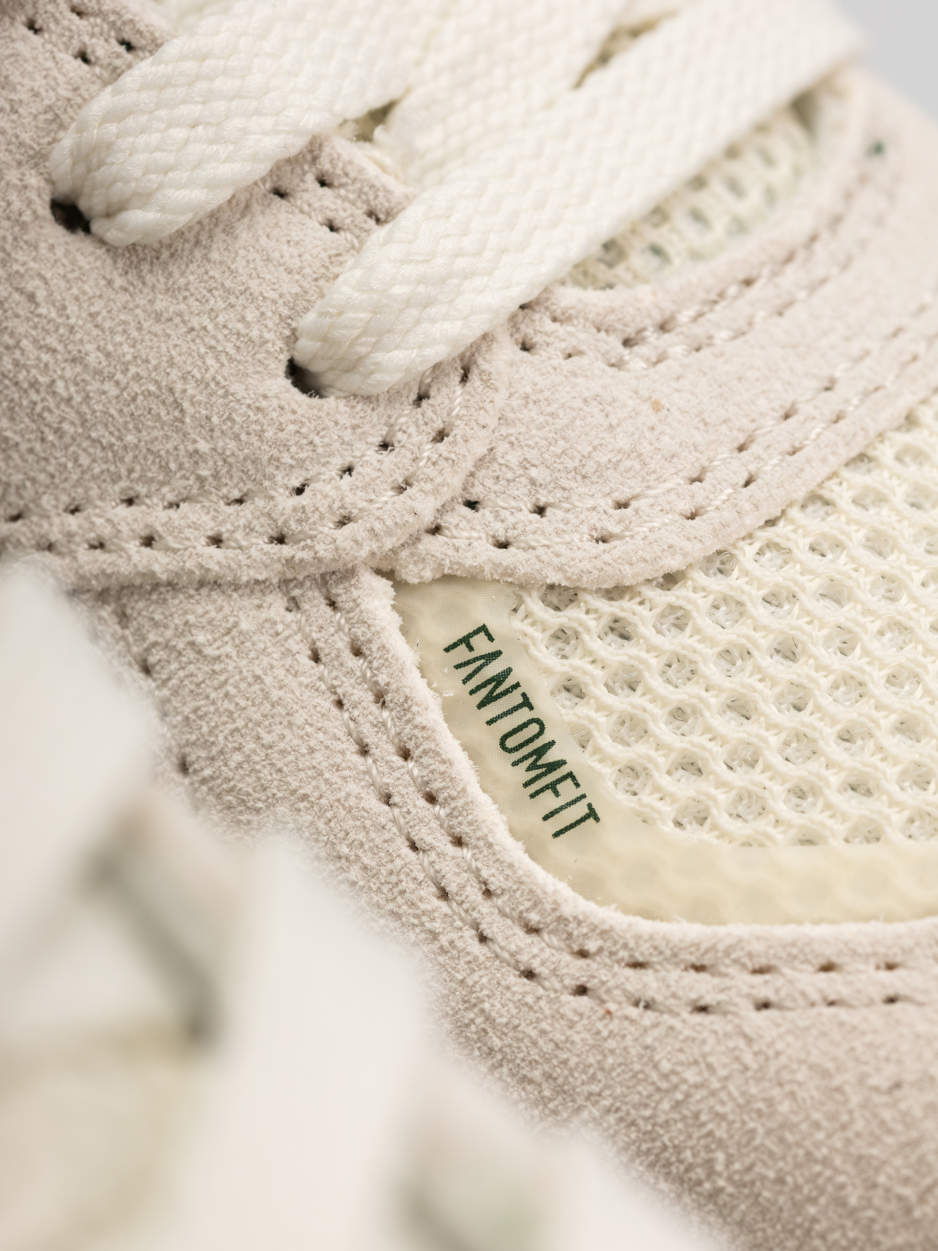 New Balance 600 Shoes (103 white/green)