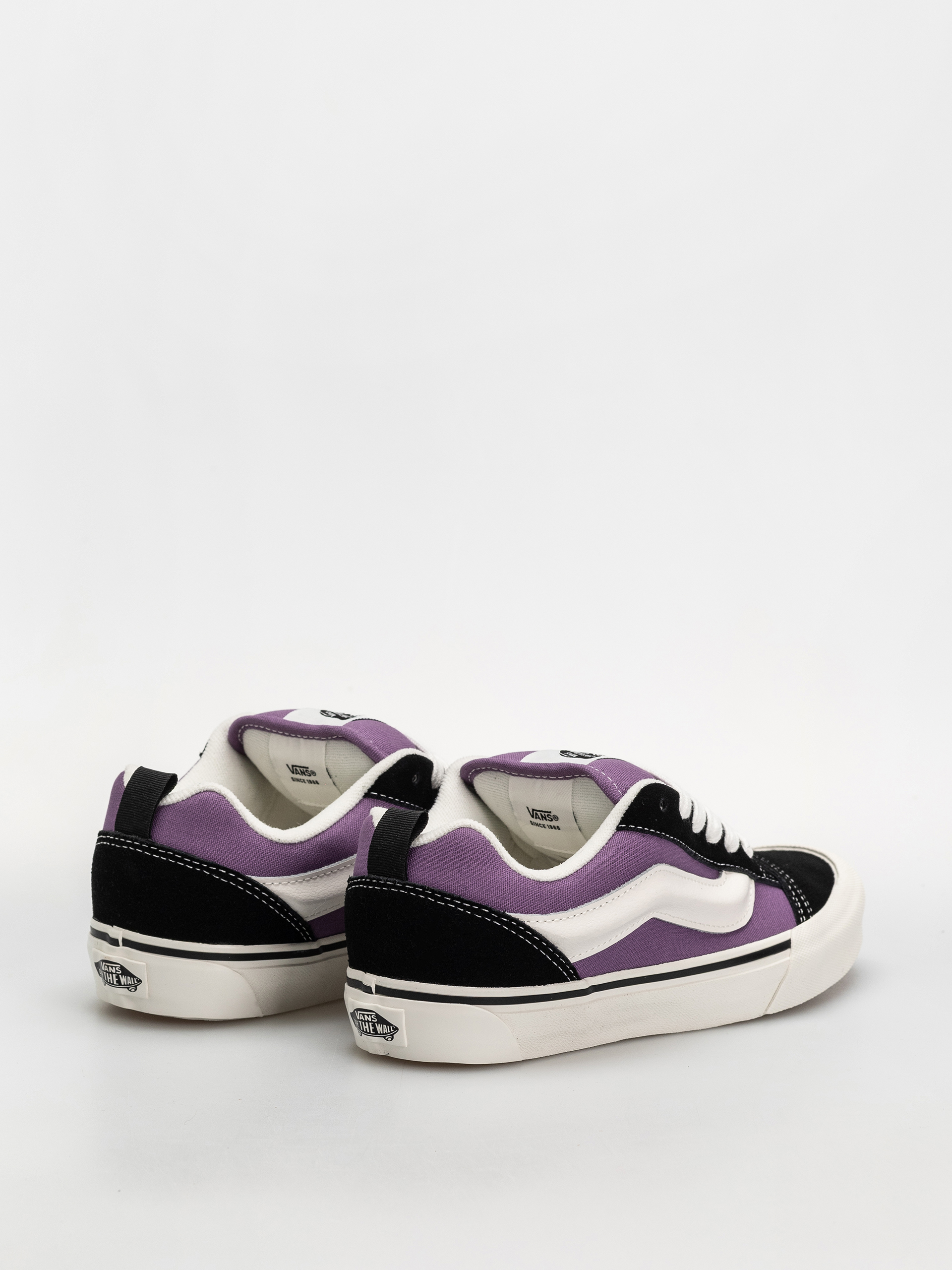Vans Knu Skool Shoes (purple/black)