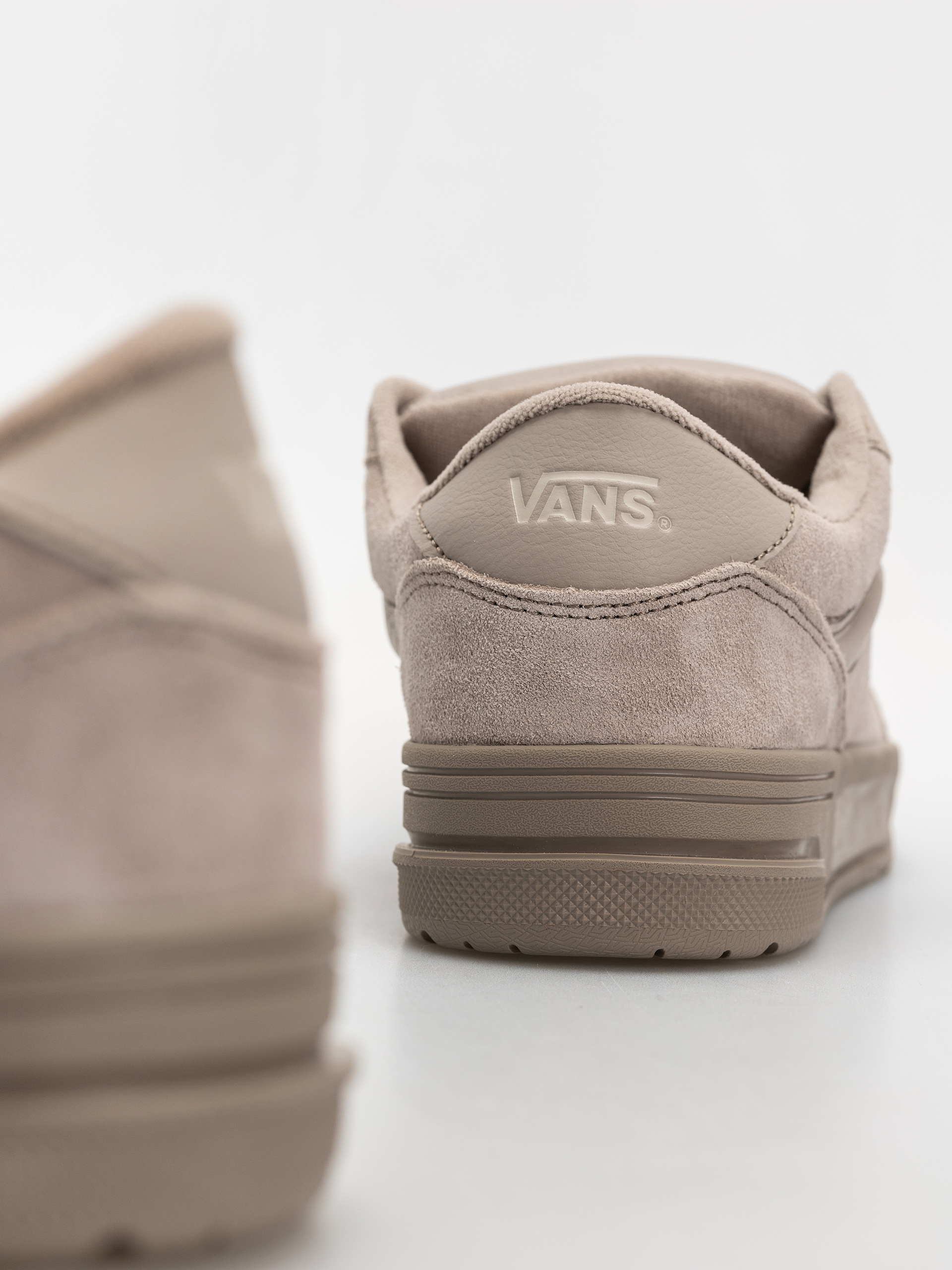 Vans Hylane Shoes (mushroom)
