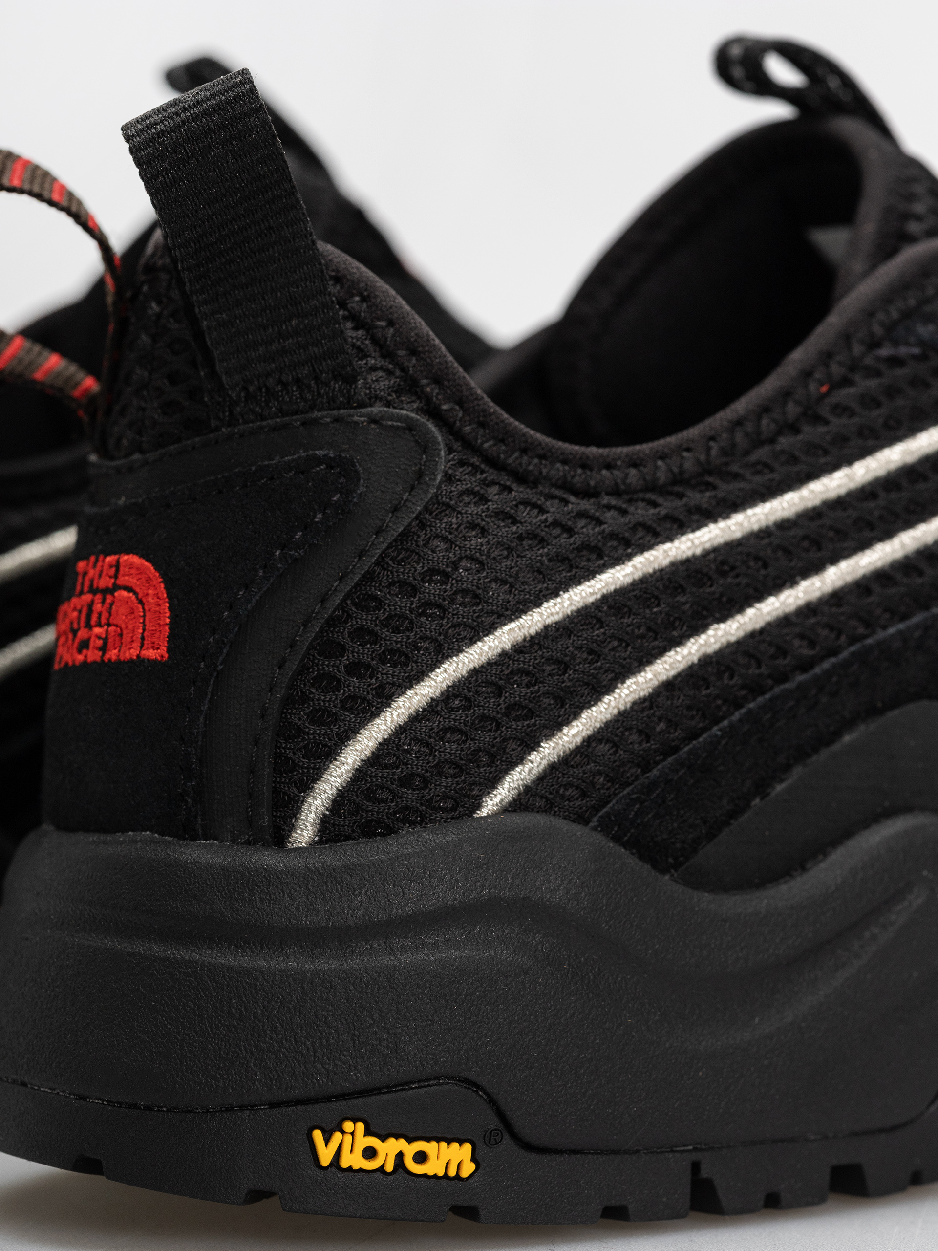 The North Face Clyffe Ultra Shoes (tnf blk/tnf red)