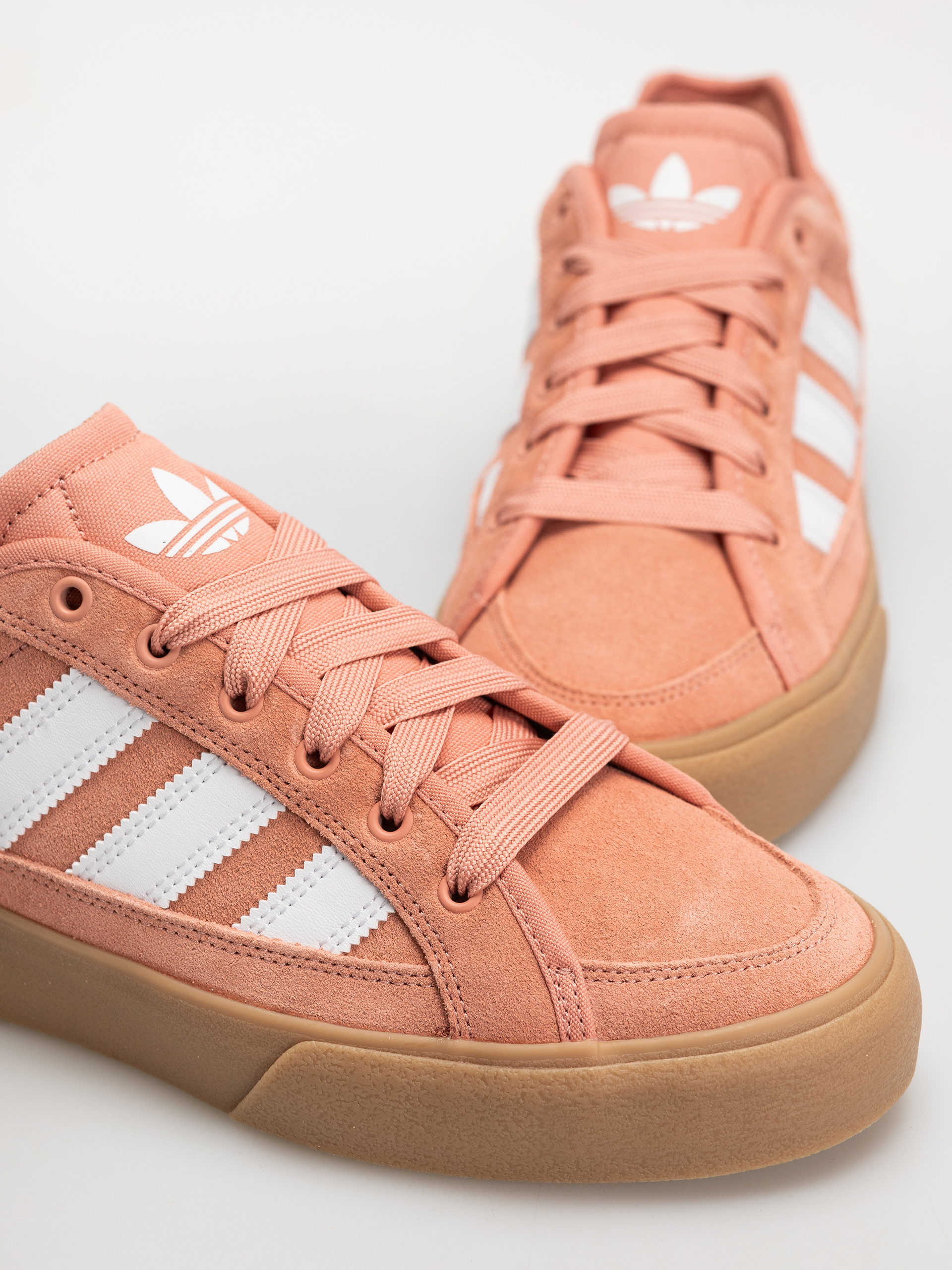 adidas Court Tns Premiere Shoes (supcol/ftwwht/gum4)