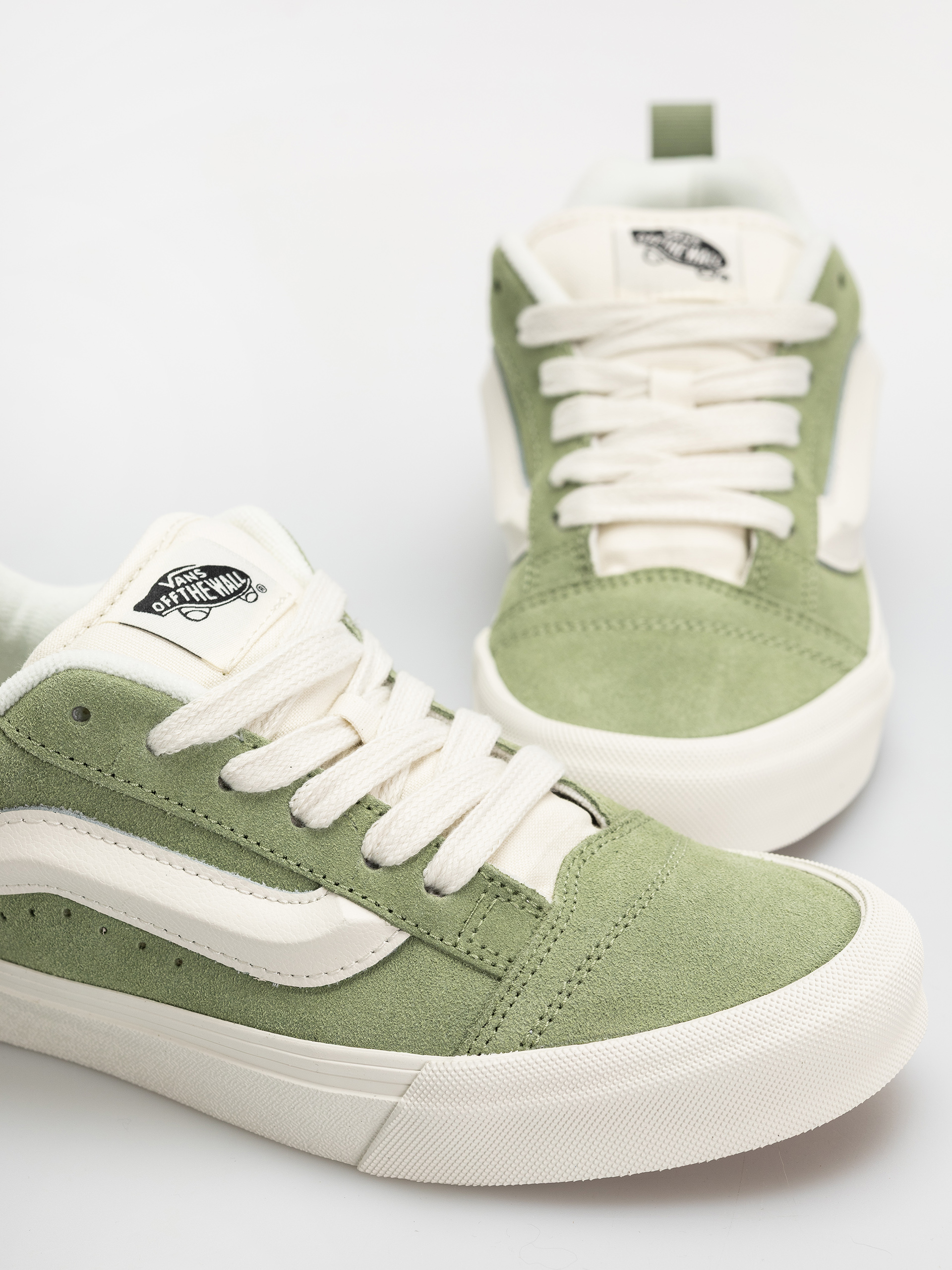 Vans Knu Skool Schuhe (suede neutral olive)