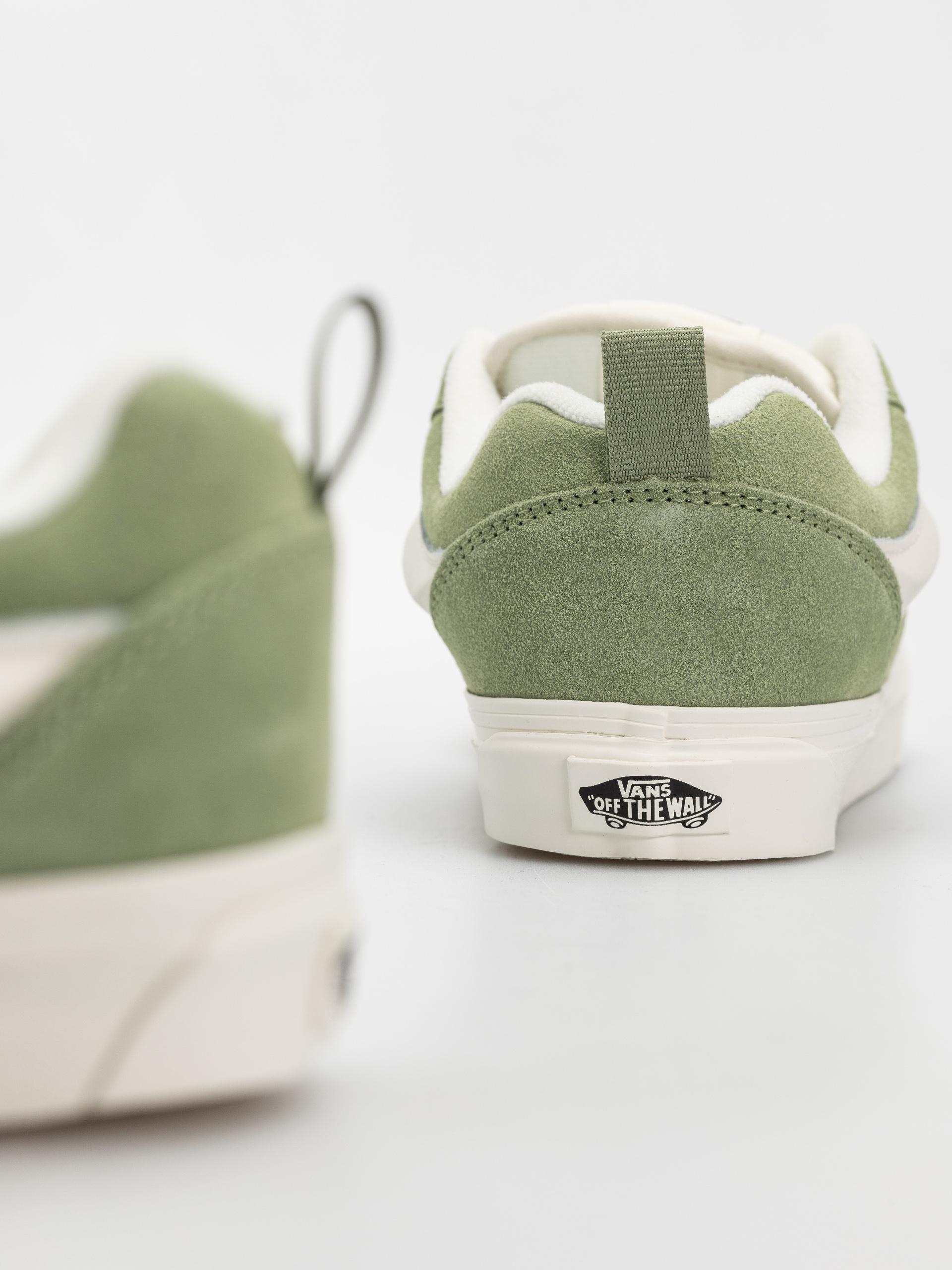 Vans Knu Skool Schuhe (suede neutral olive)