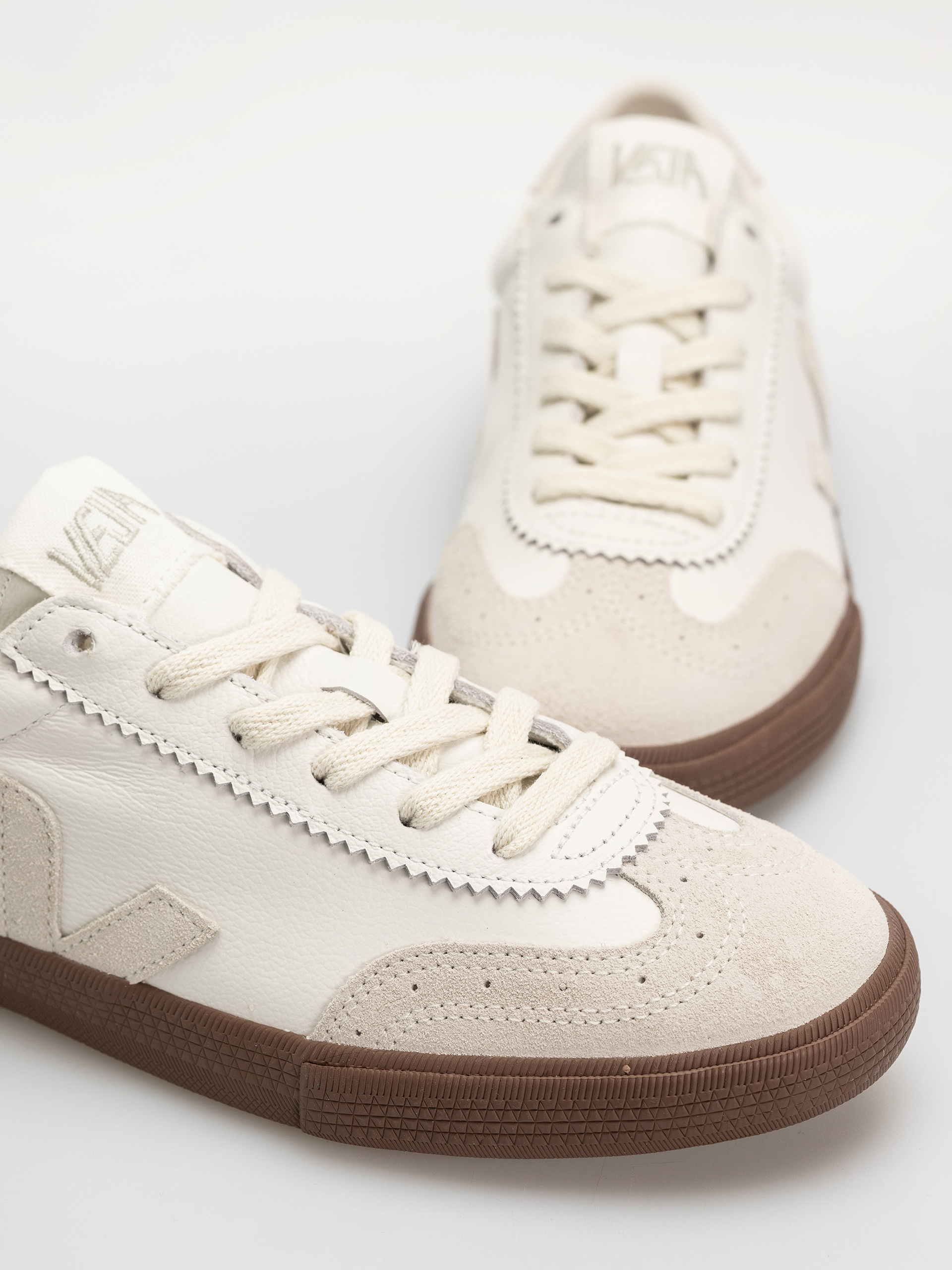 Veja Volley Wmn Schuhe (white natural bark)