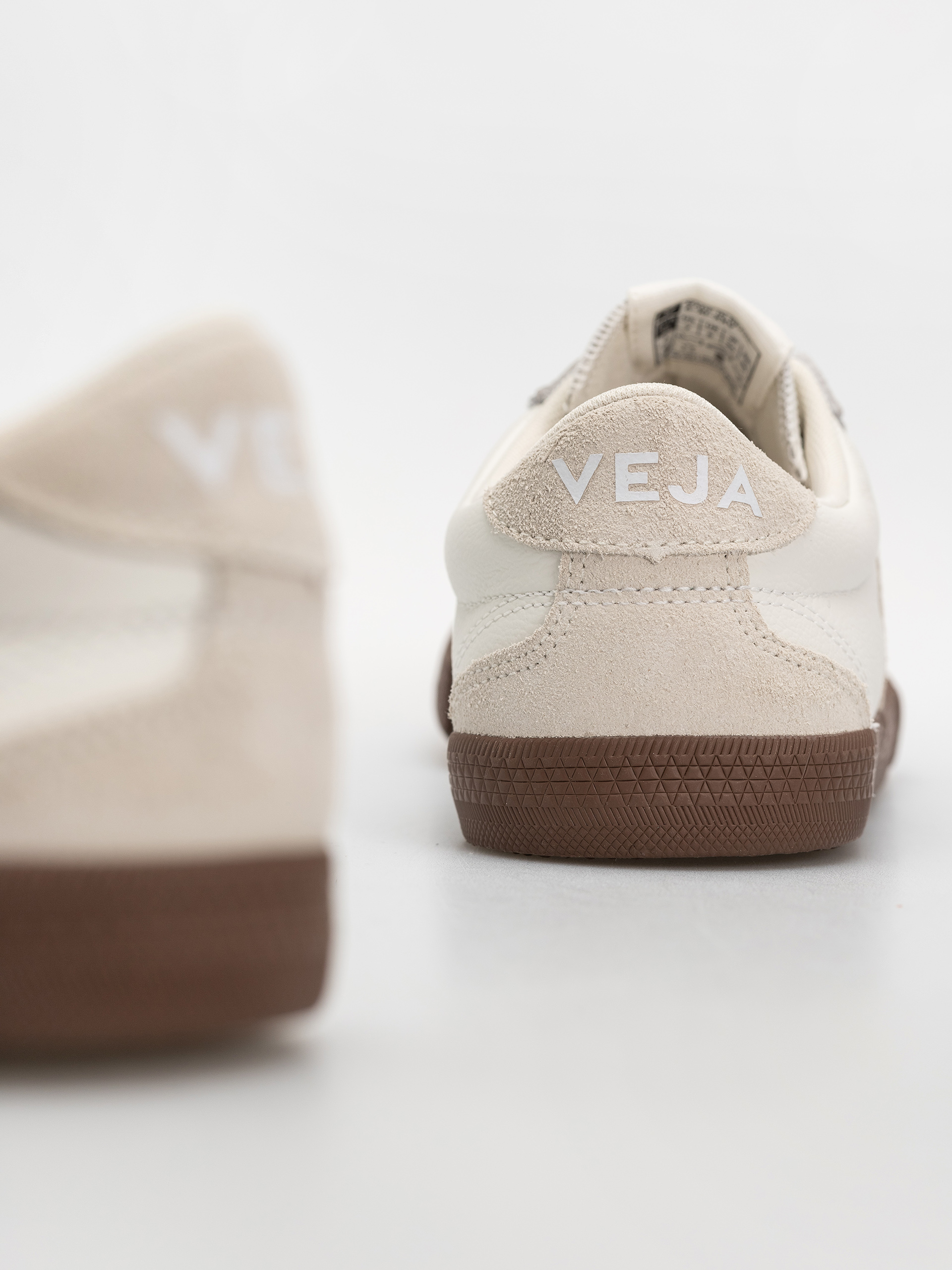 Veja Volley Wmn Shoes (white natural bark)