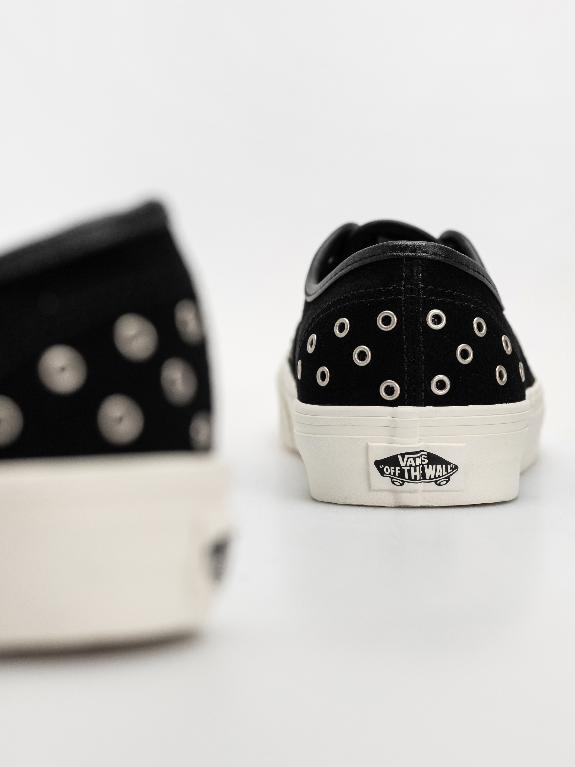 Vans Authentic Shoes (metl black/marshmall)