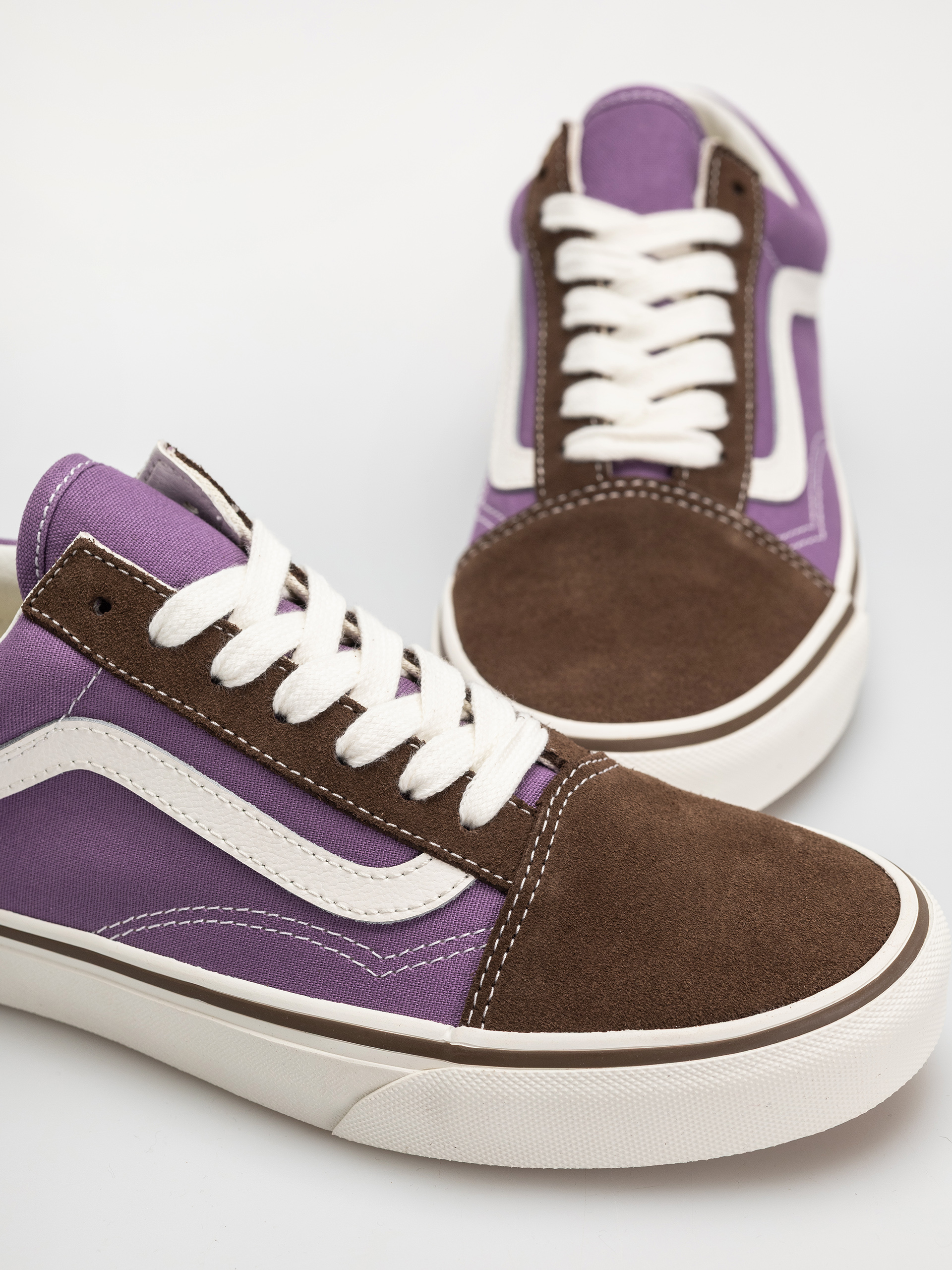 Vans Old Skool Shoes (brown/purple)