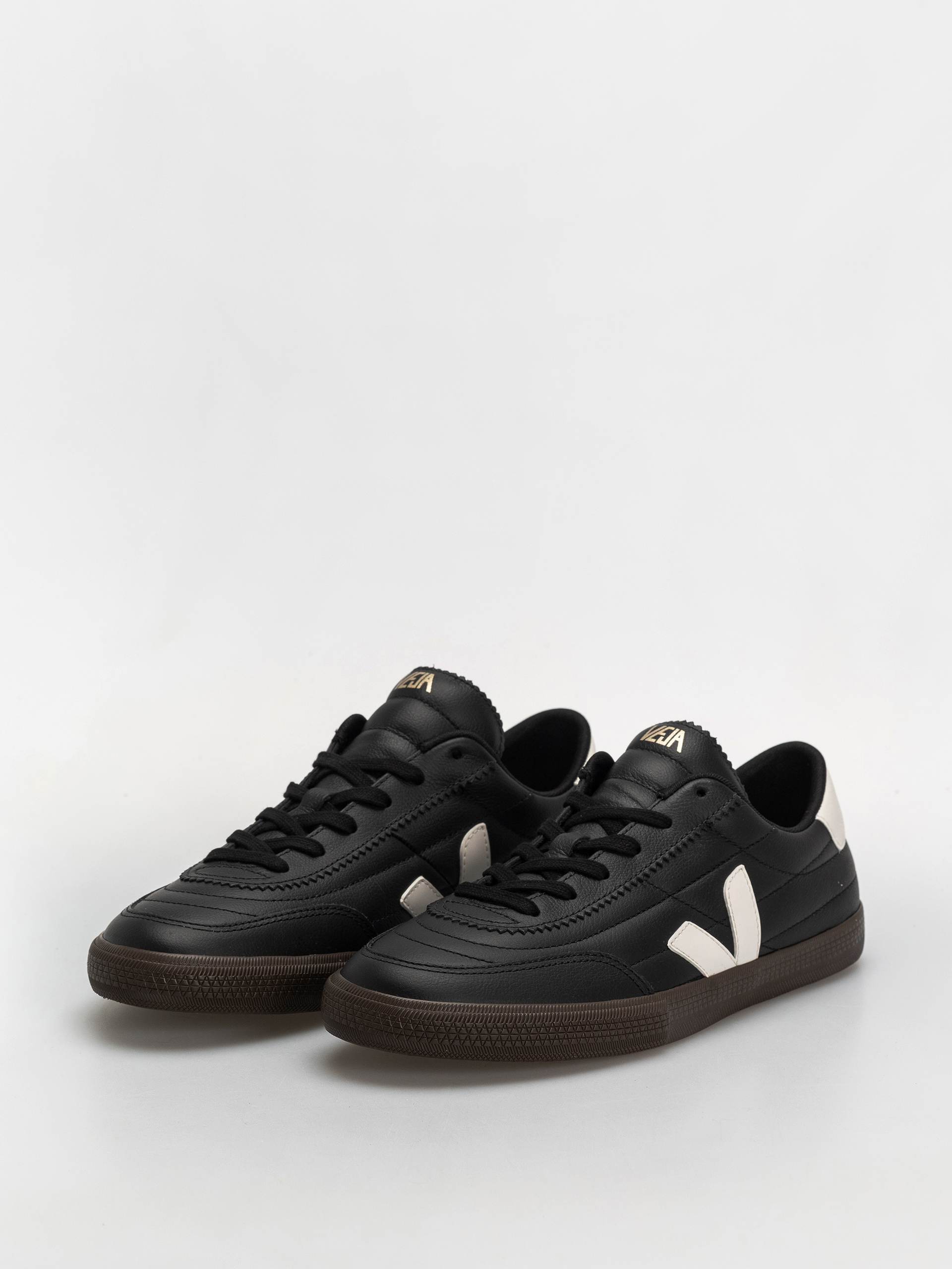 Veja Panenka Shoes (black white)