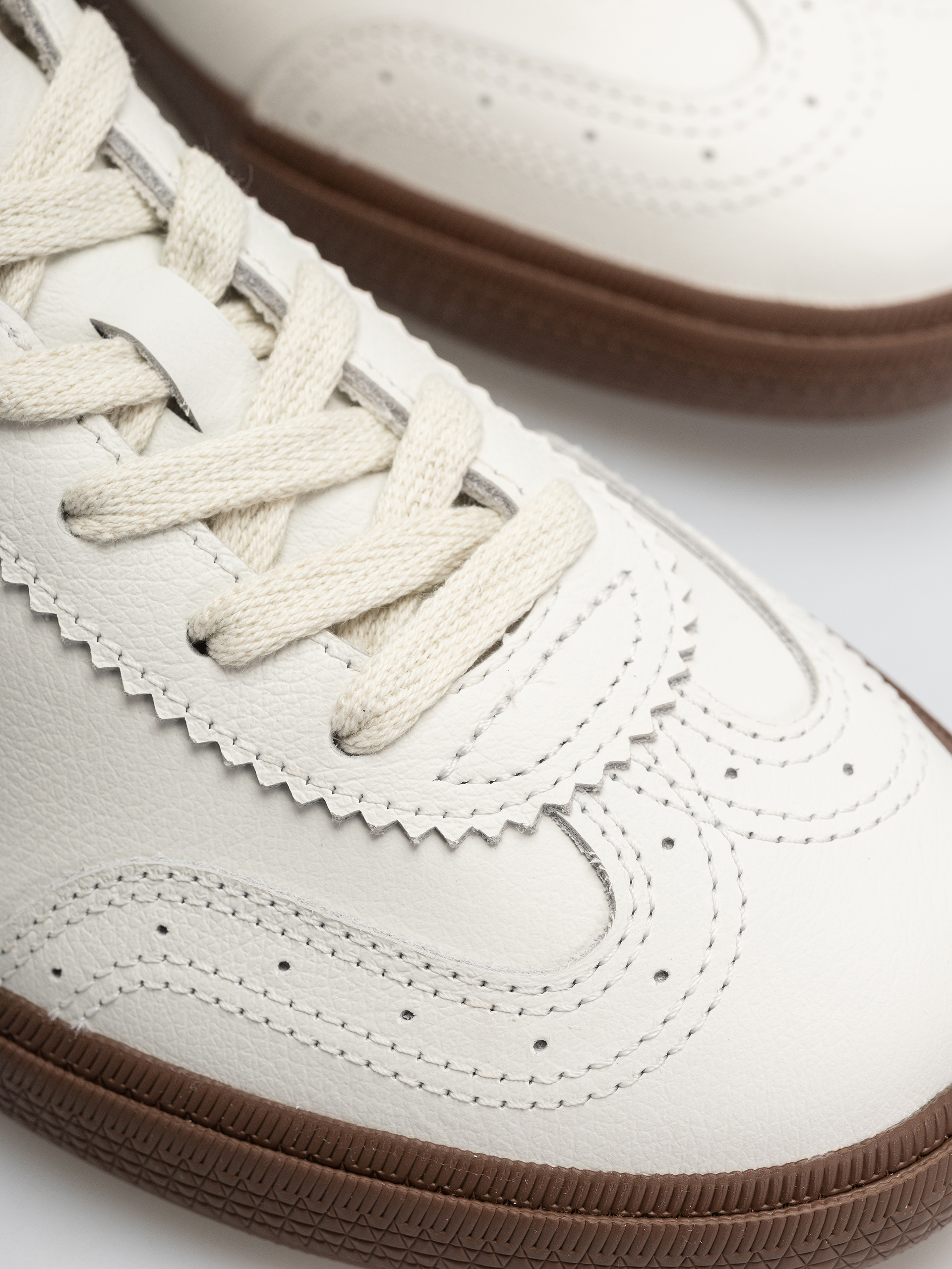 Veja Volley Wmn Schuhe (white platine bark)