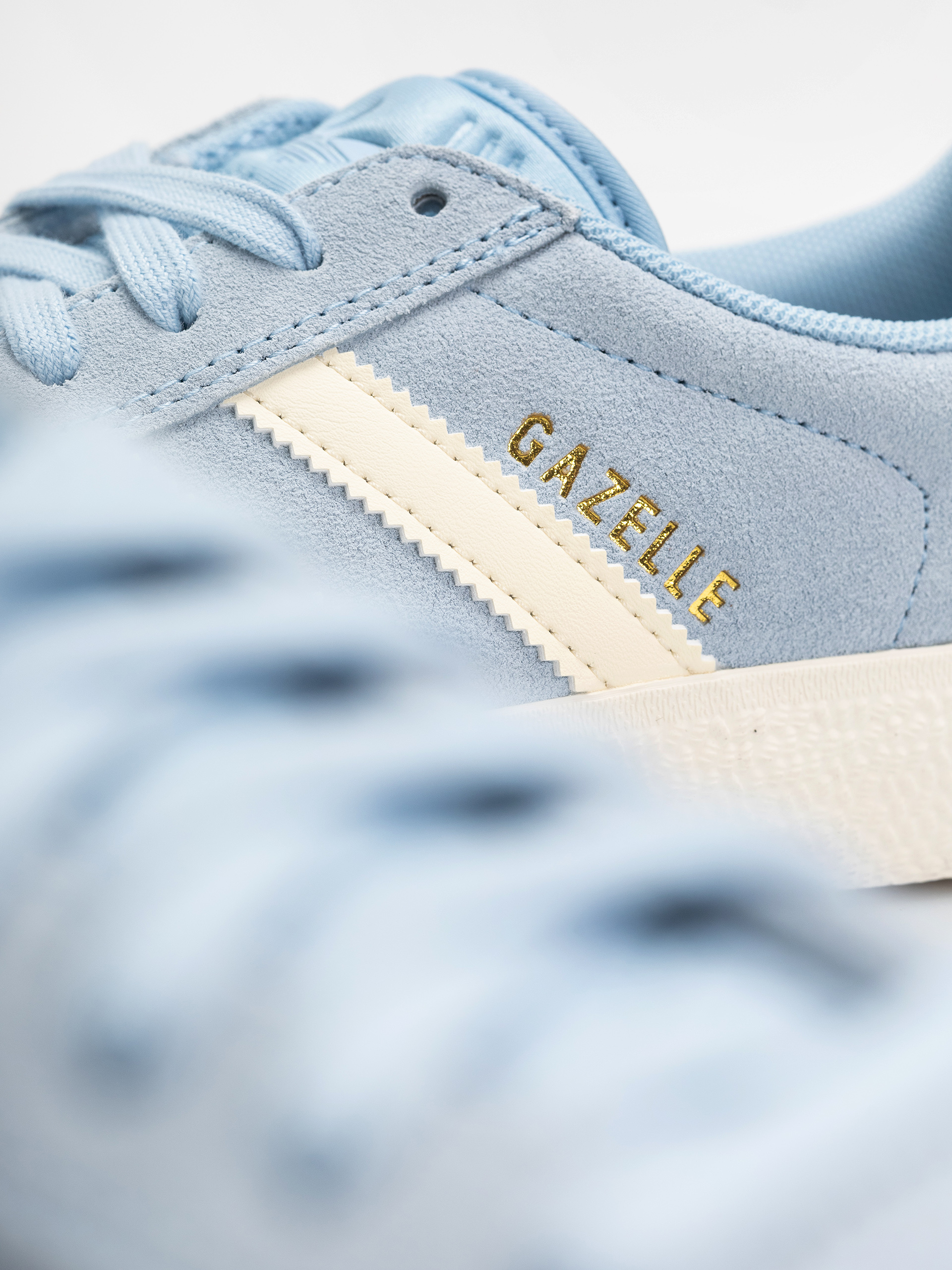 adidas Gazelle Adv Shoes (clesky/crewht/cwhite)