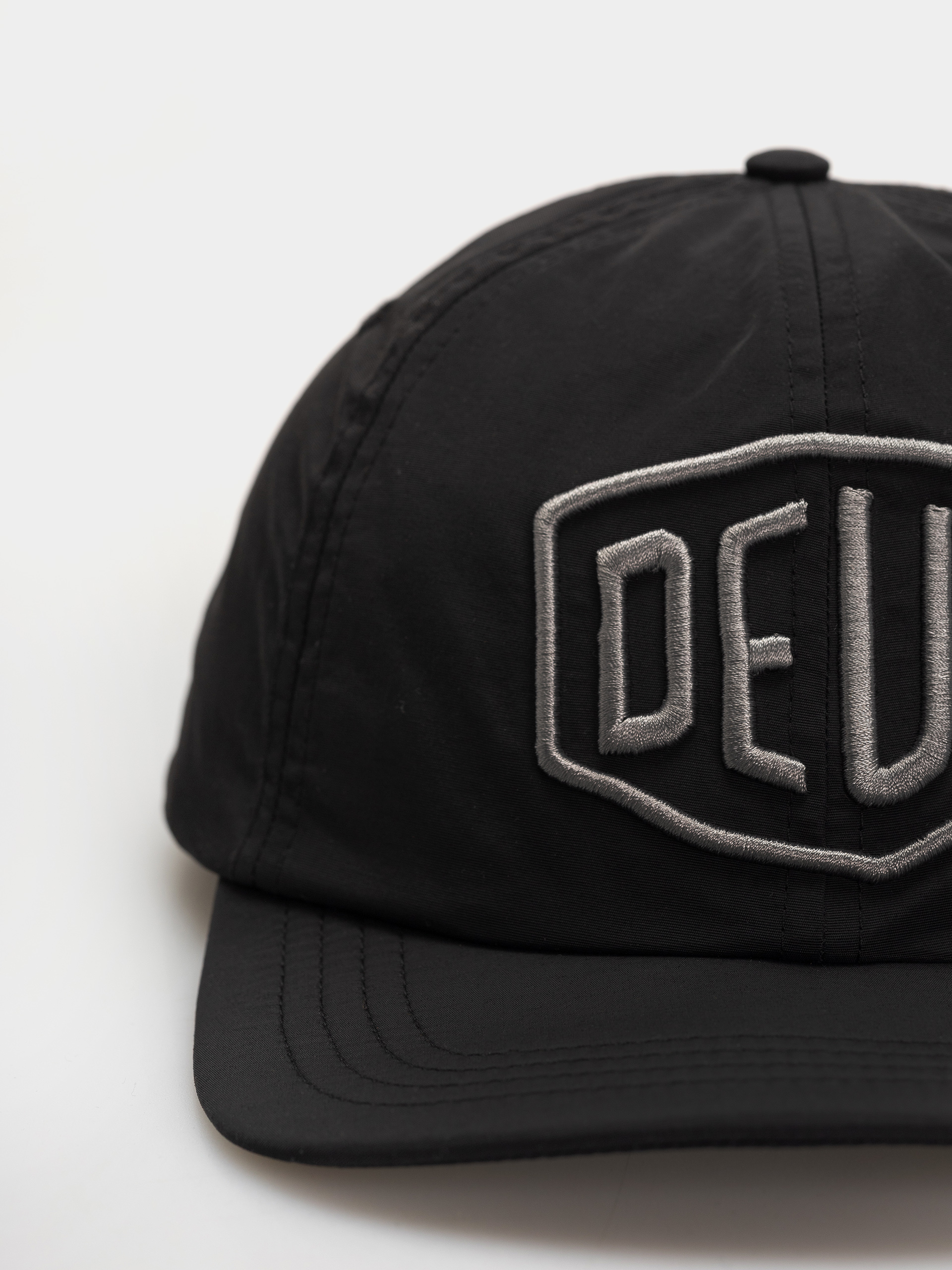 Deus Ex Machina Shield Nylon Cap (black)