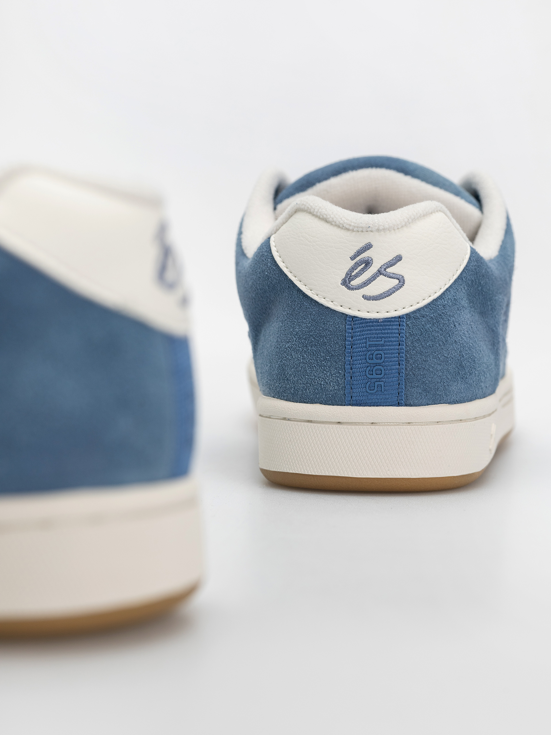 eS Accel Shoes (blue)