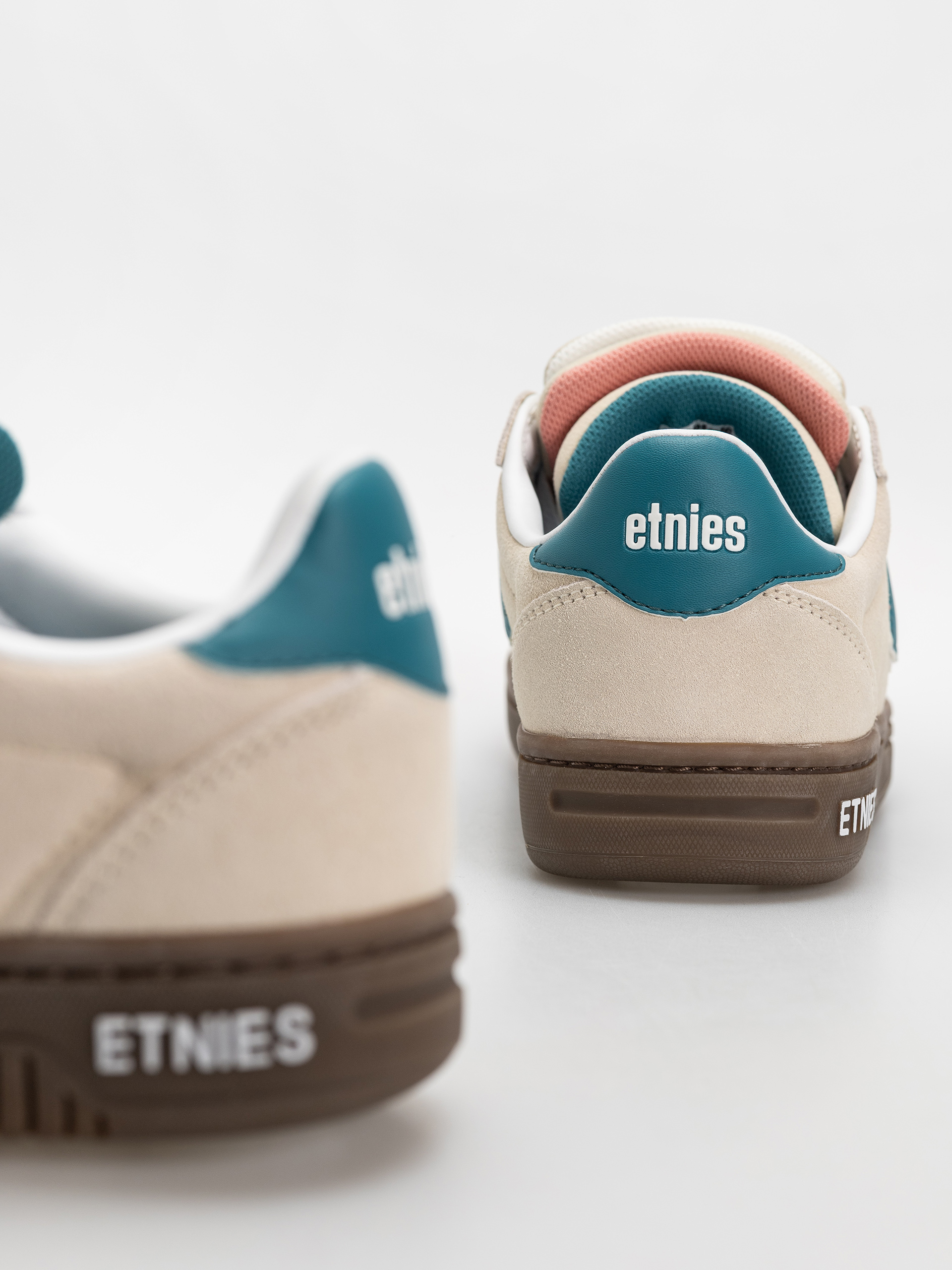Etnies Locut Triple Tongue Shoes (tan)