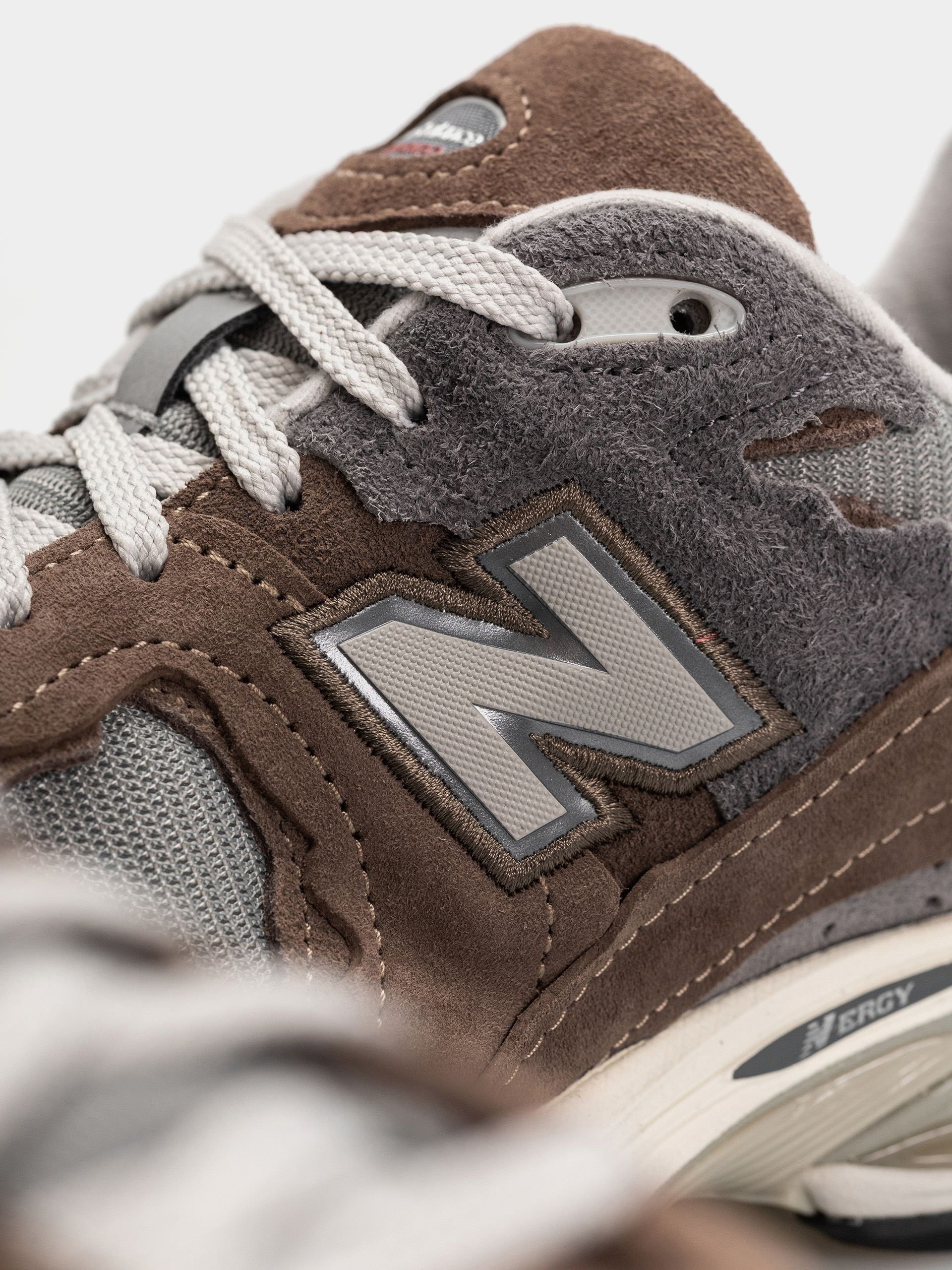New Balance 2002 Shoes (cortado/raincloud)