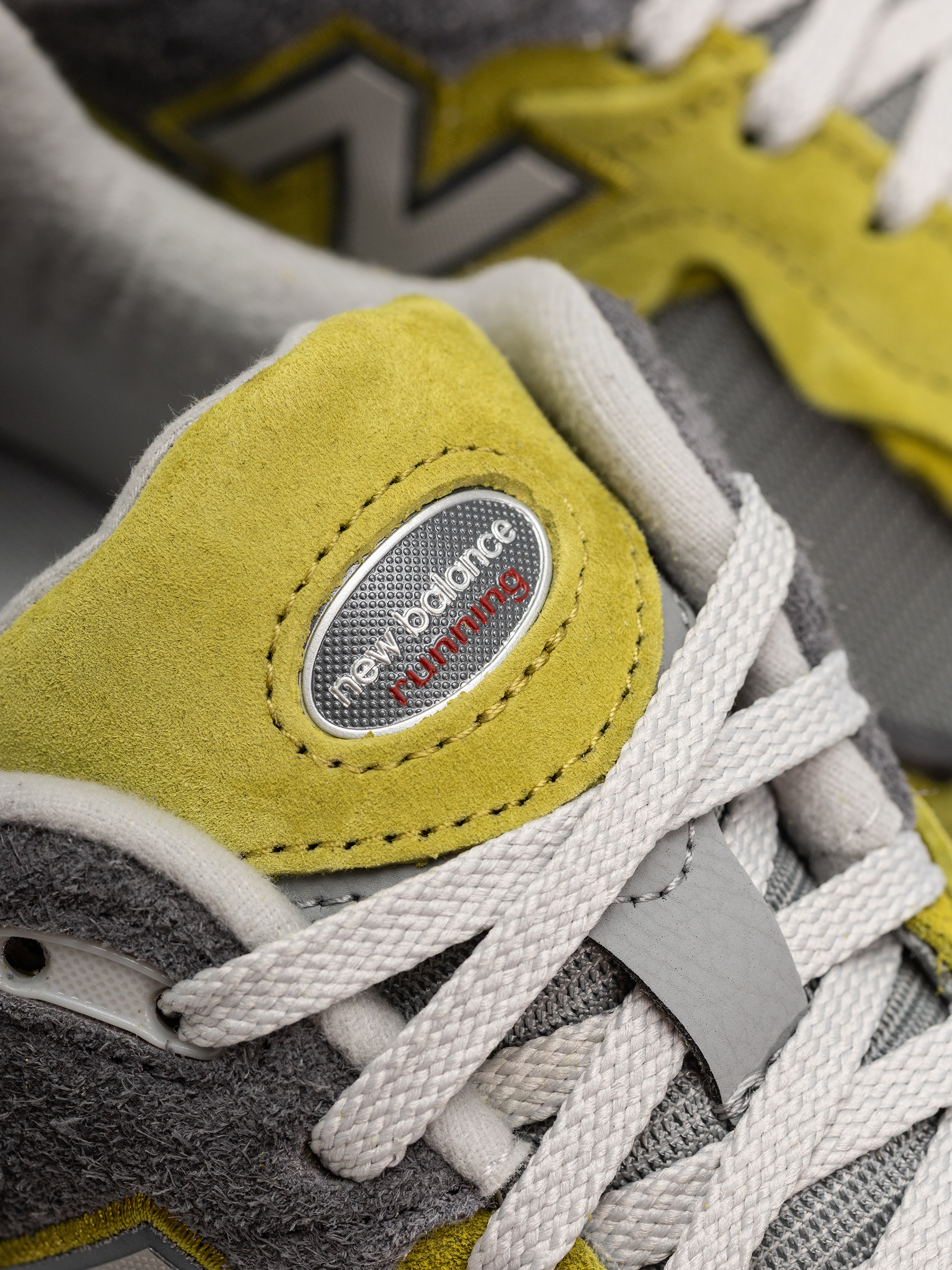 New Balance 2002 Schuhe (sea moss/raincloud)