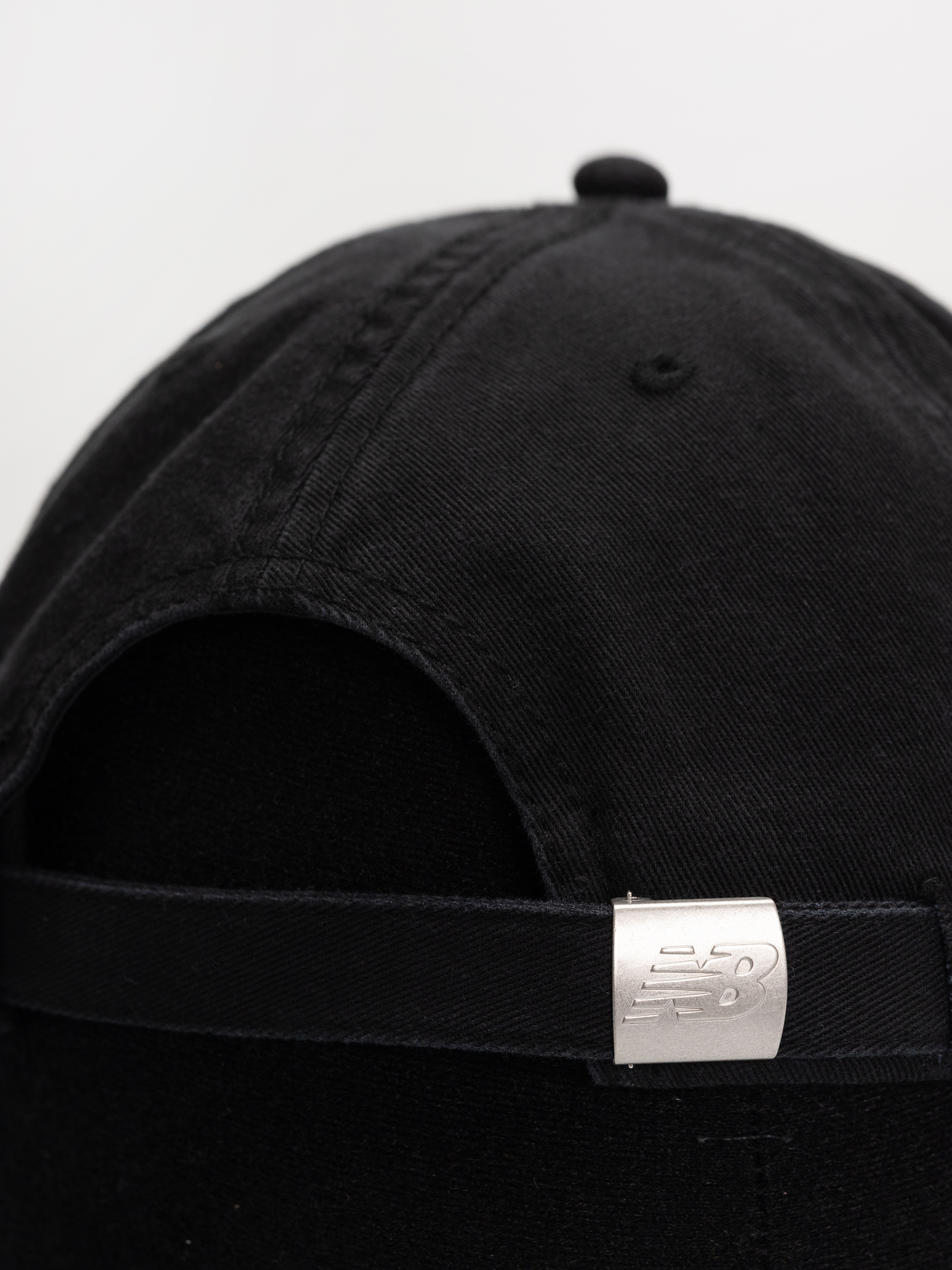 New Balance 6 Panel Chain Stitch Logo Cap (black)