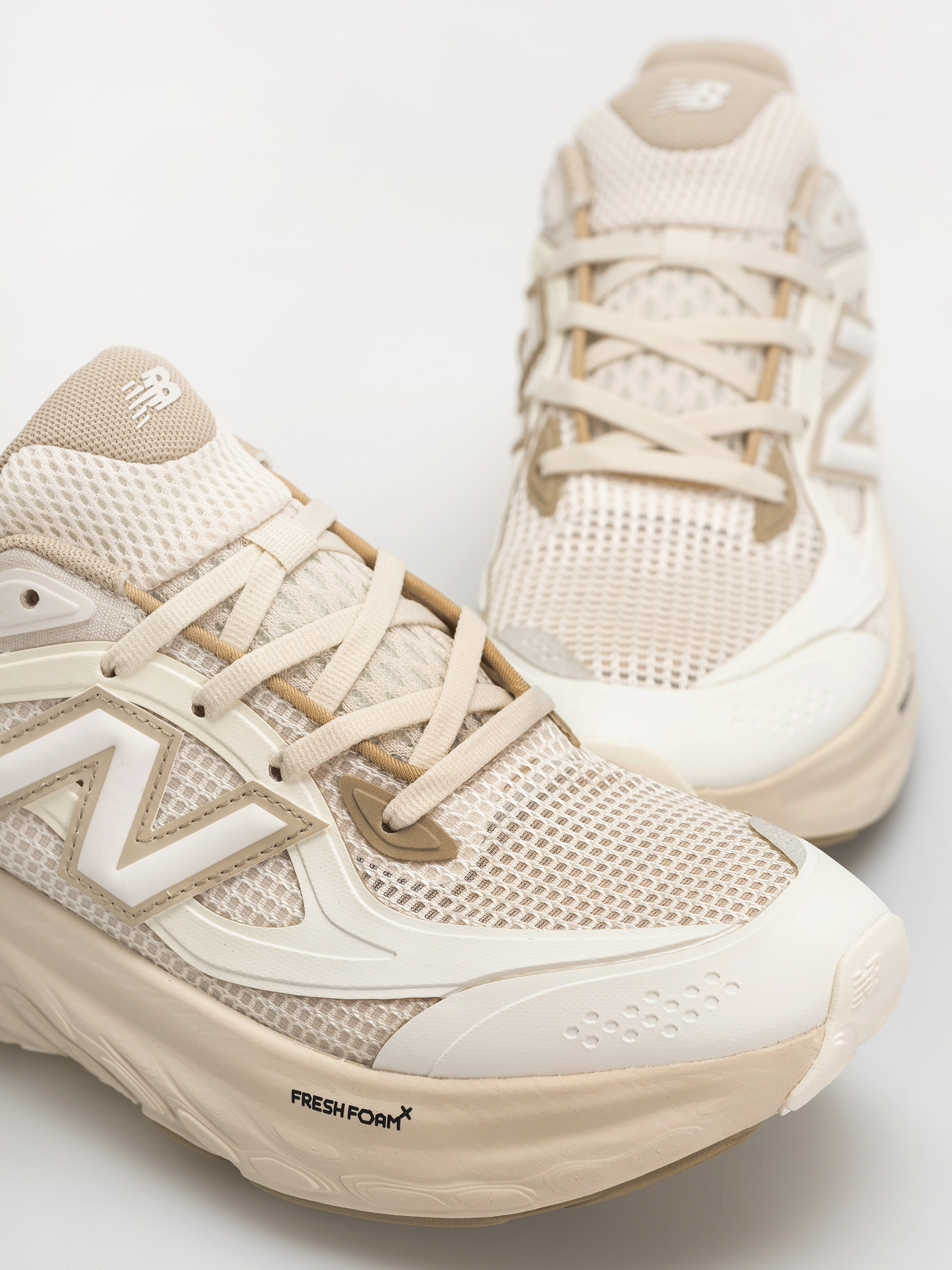 New Balance UTRN Schuhe (linen/sea salt)